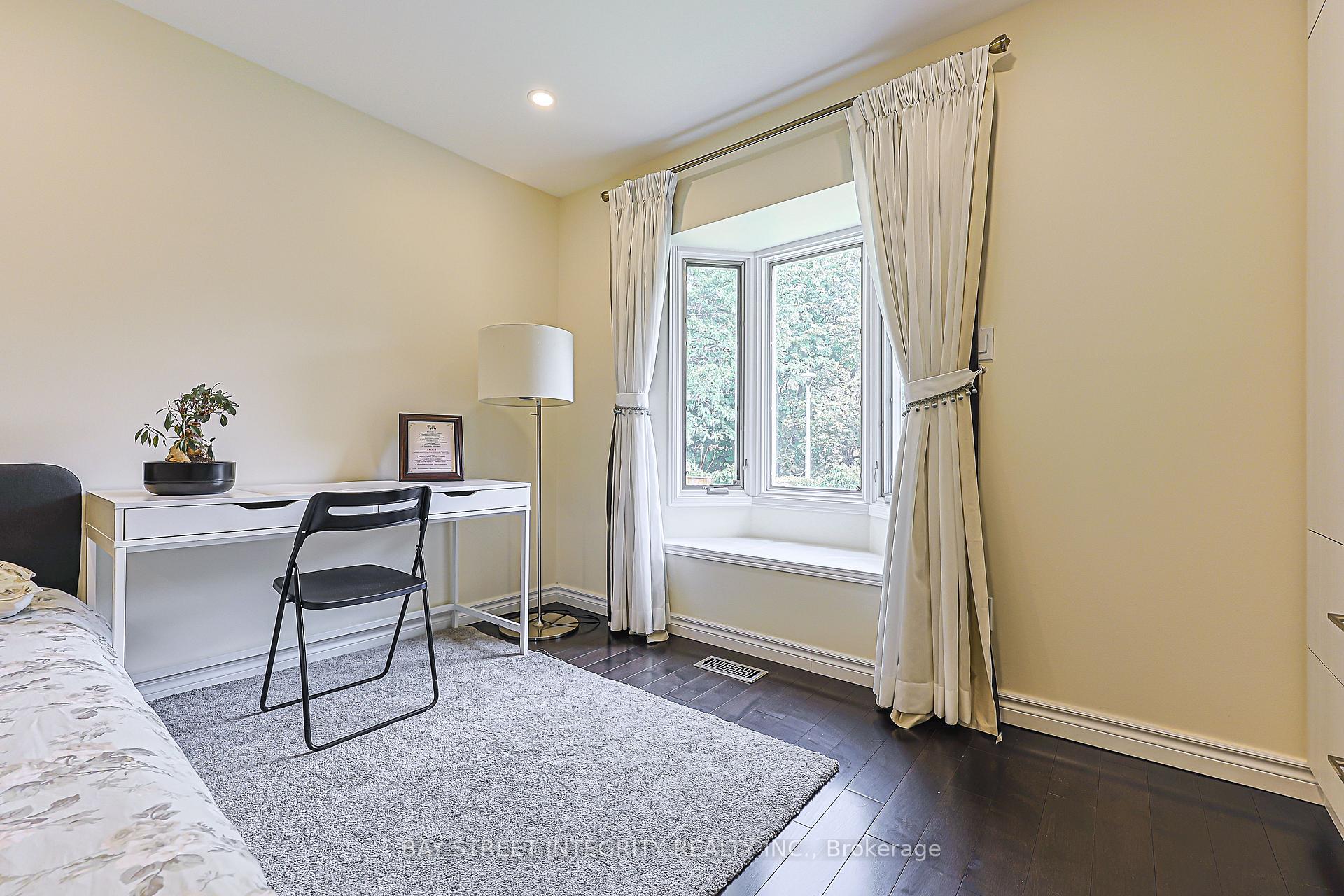 Photo 37 of 33 Deerford Road, North York, Don Valley Village — HOMEH