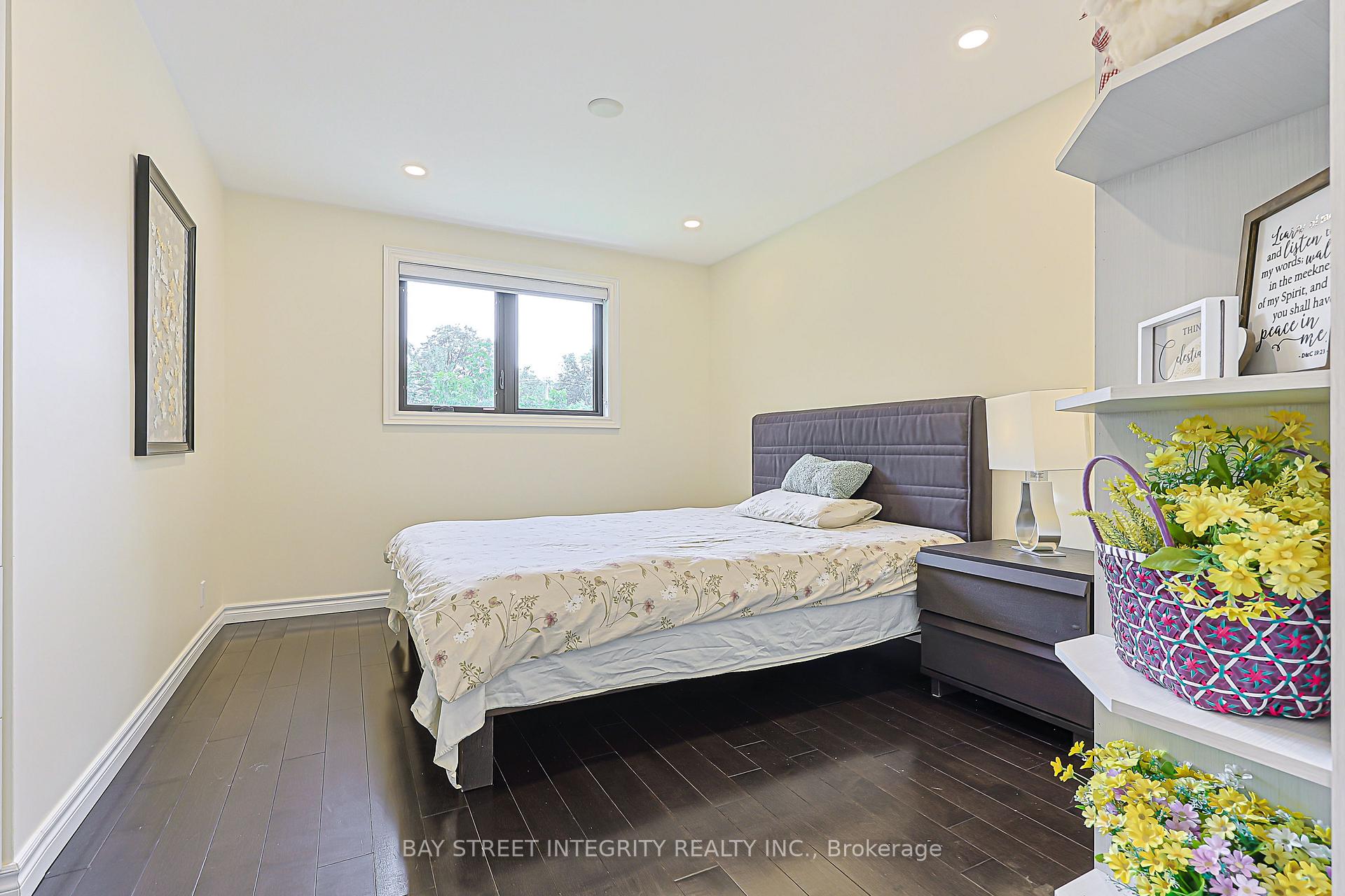 Photo 38 of 33 Deerford Road, North York, Don Valley Village — HOMEH