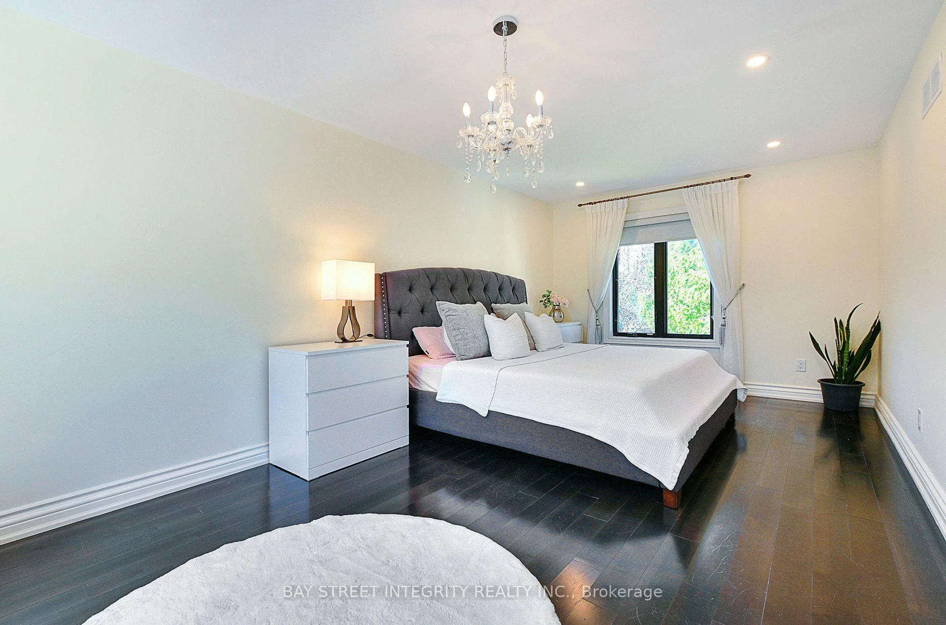 Photo 21 of 33 Deerford Road, North York, Don Valley Village — HOMEH