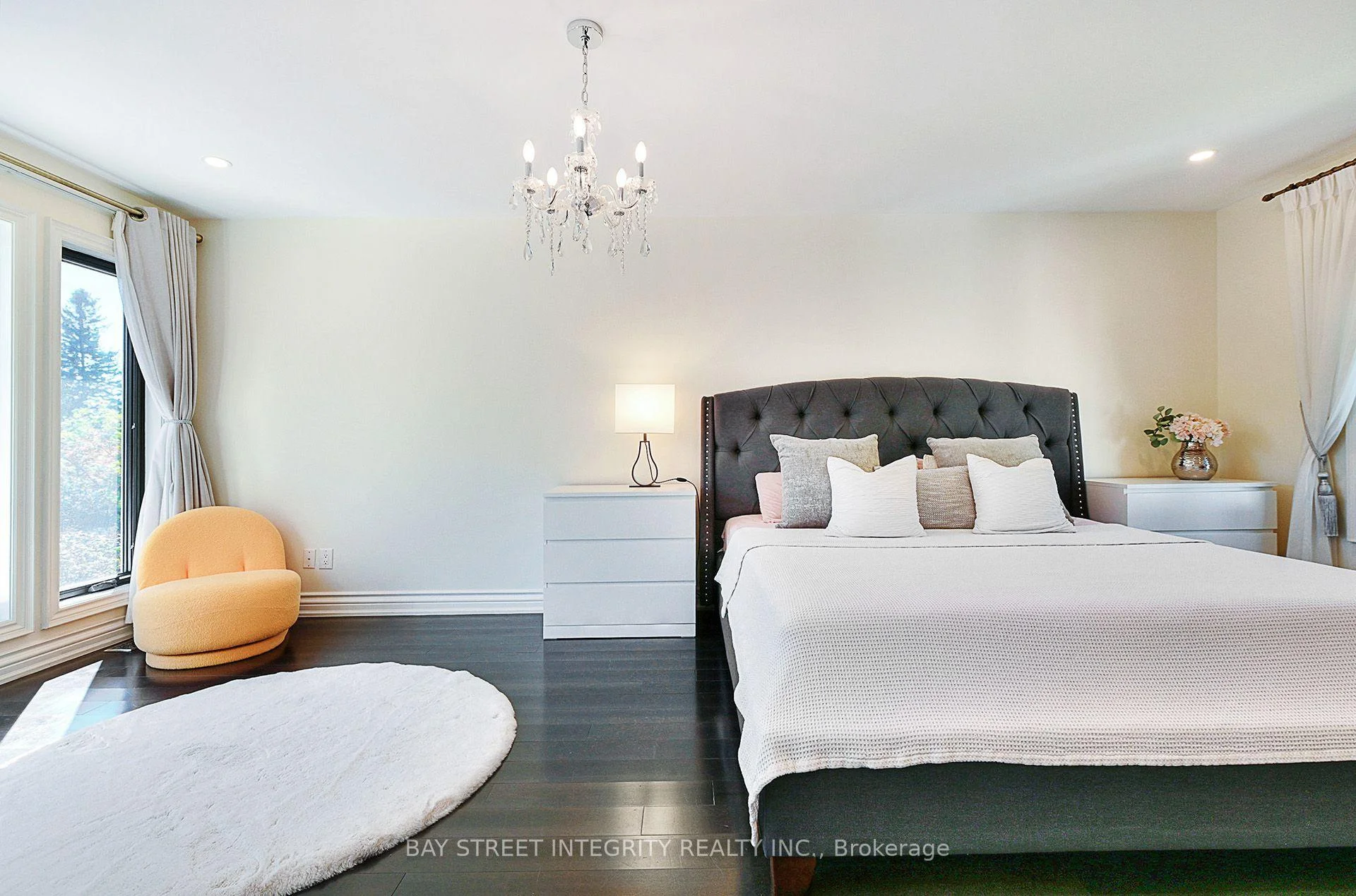 Photo 22 of 33 Deerford Road, North York, Don Valley Village — HOMEH