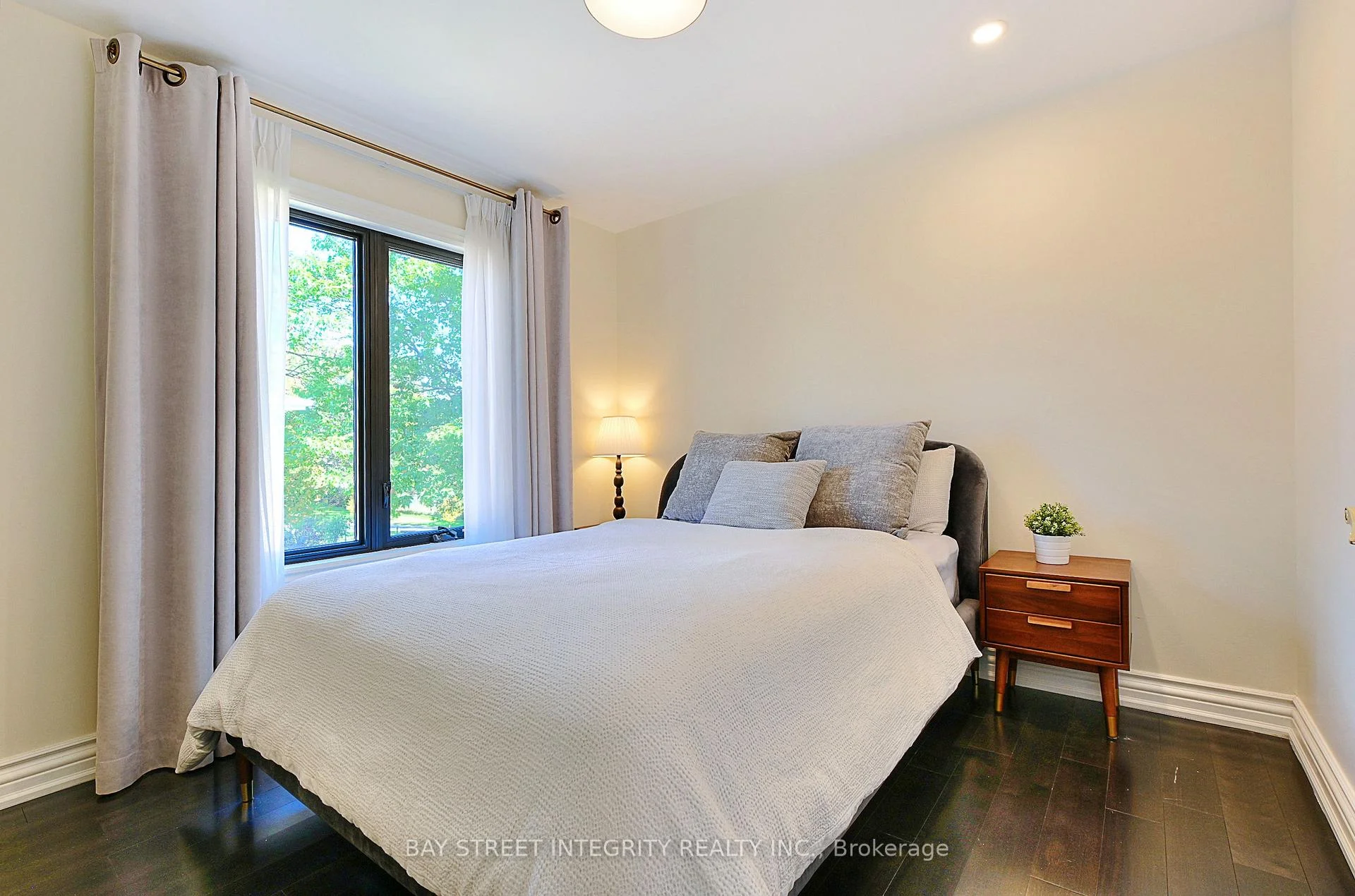 Photo 32 of 33 Deerford Road, North York, Don Valley Village — HOMEH