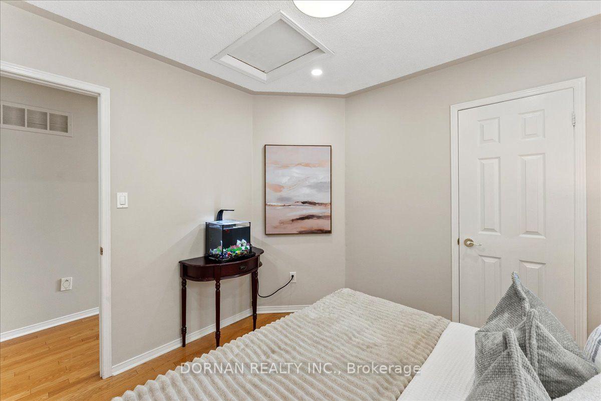 Photo 21 of 483 Ormond Drive, Oshawa, Samac — HOMEH