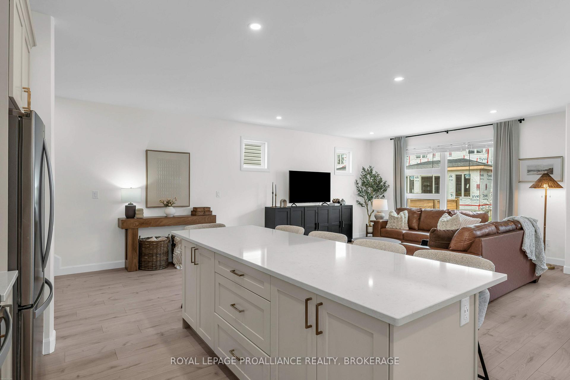 Photo 13 of 24 Walden Pond Drive, Loyalist, Amherstview — HOMEH
