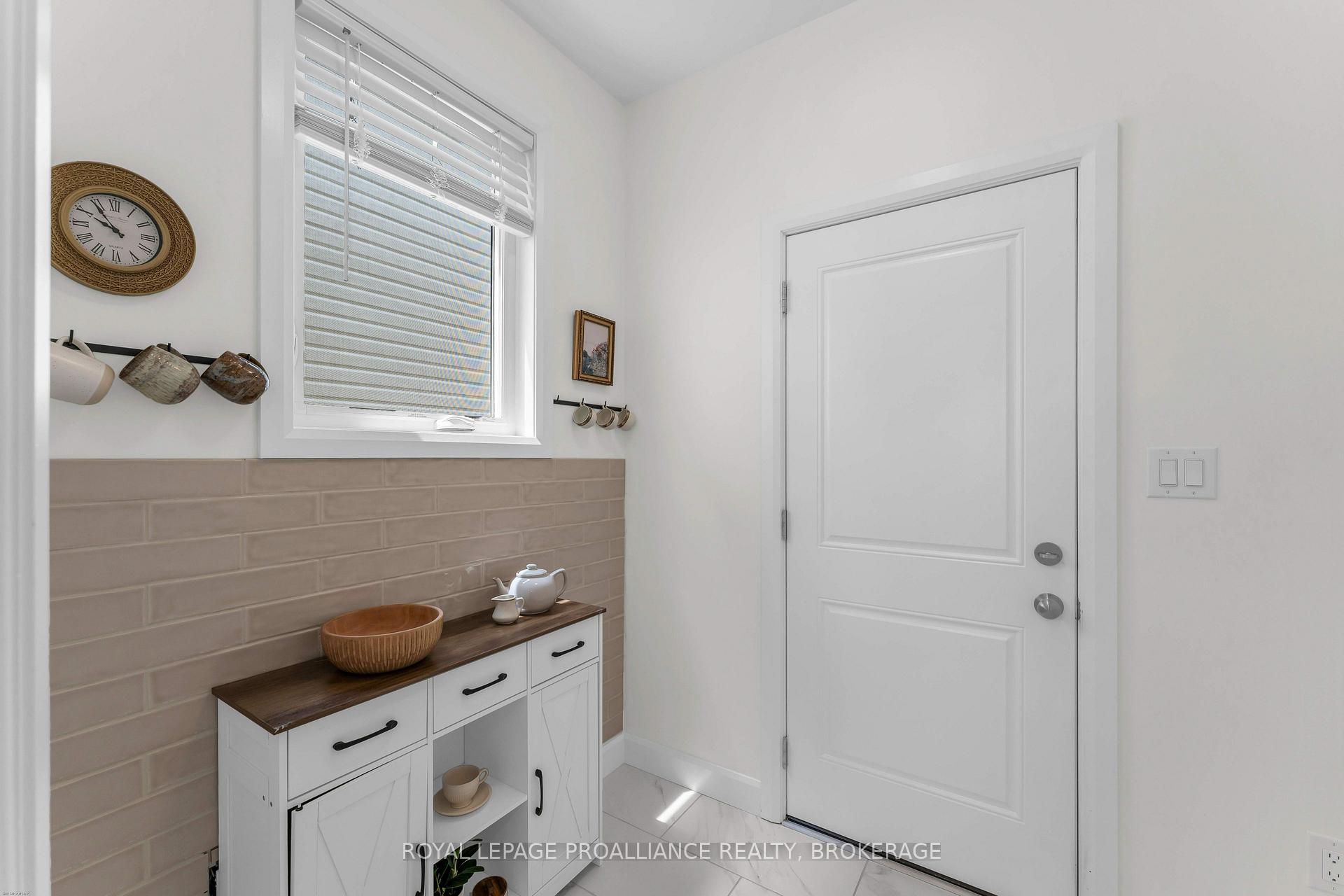 Photo 21 of 24 Walden Pond Drive, Loyalist, Amherstview — HOMEH
