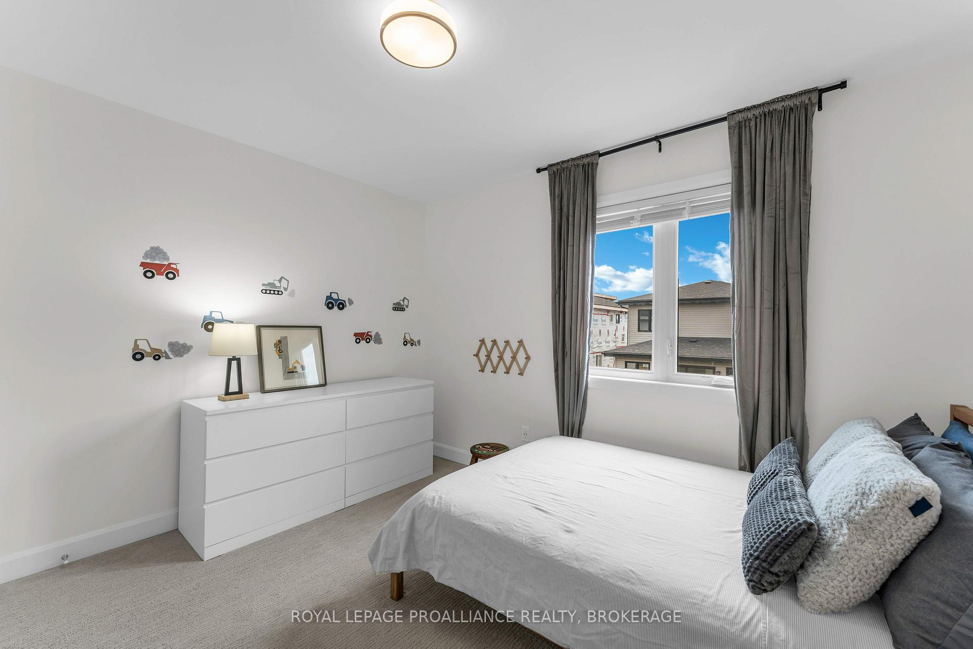 Photo 31 of 24 Walden Pond Drive, Loyalist, Amherstview — HOMEH