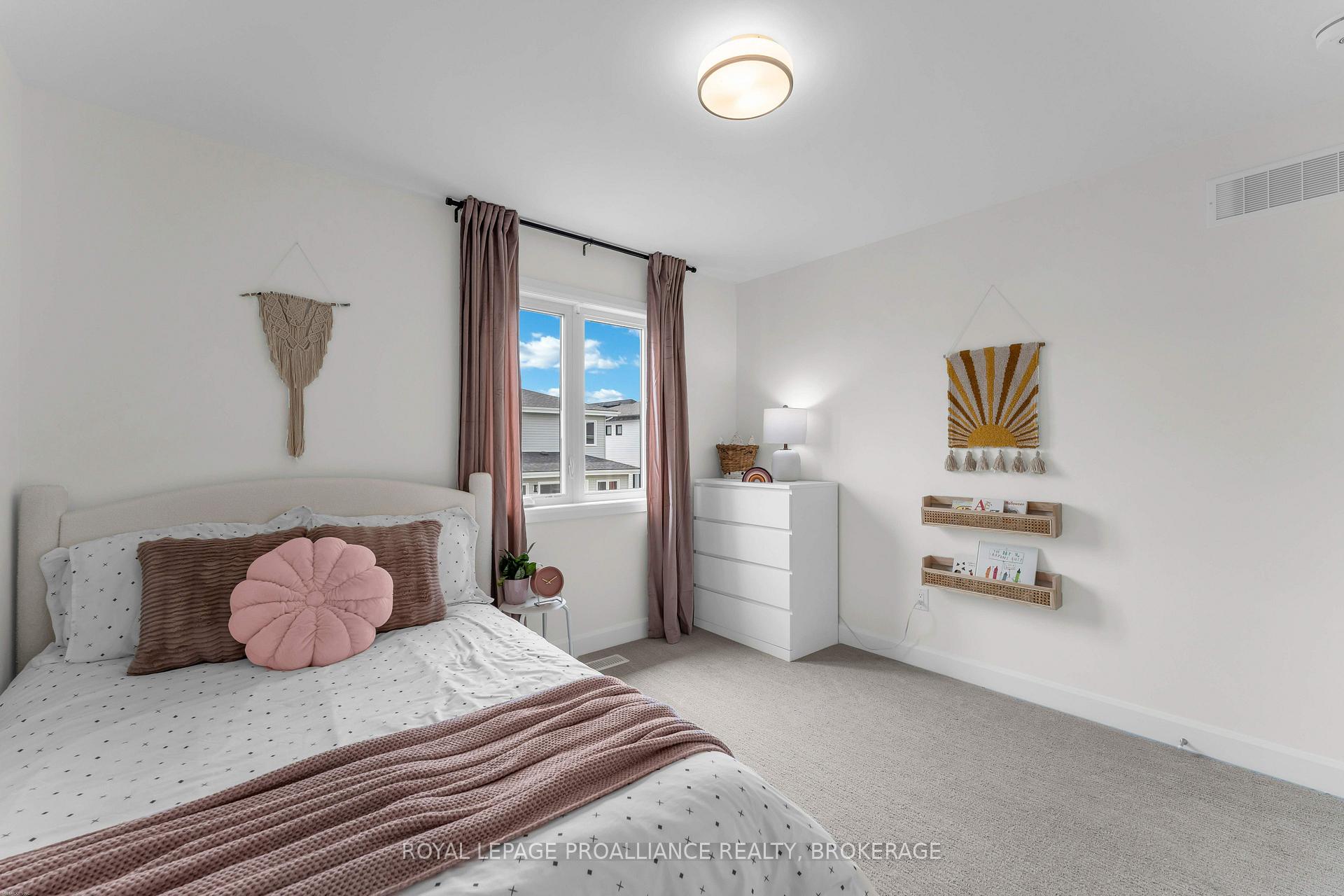 Photo 34 of 24 Walden Pond Drive, Loyalist, Amherstview — HOMEH