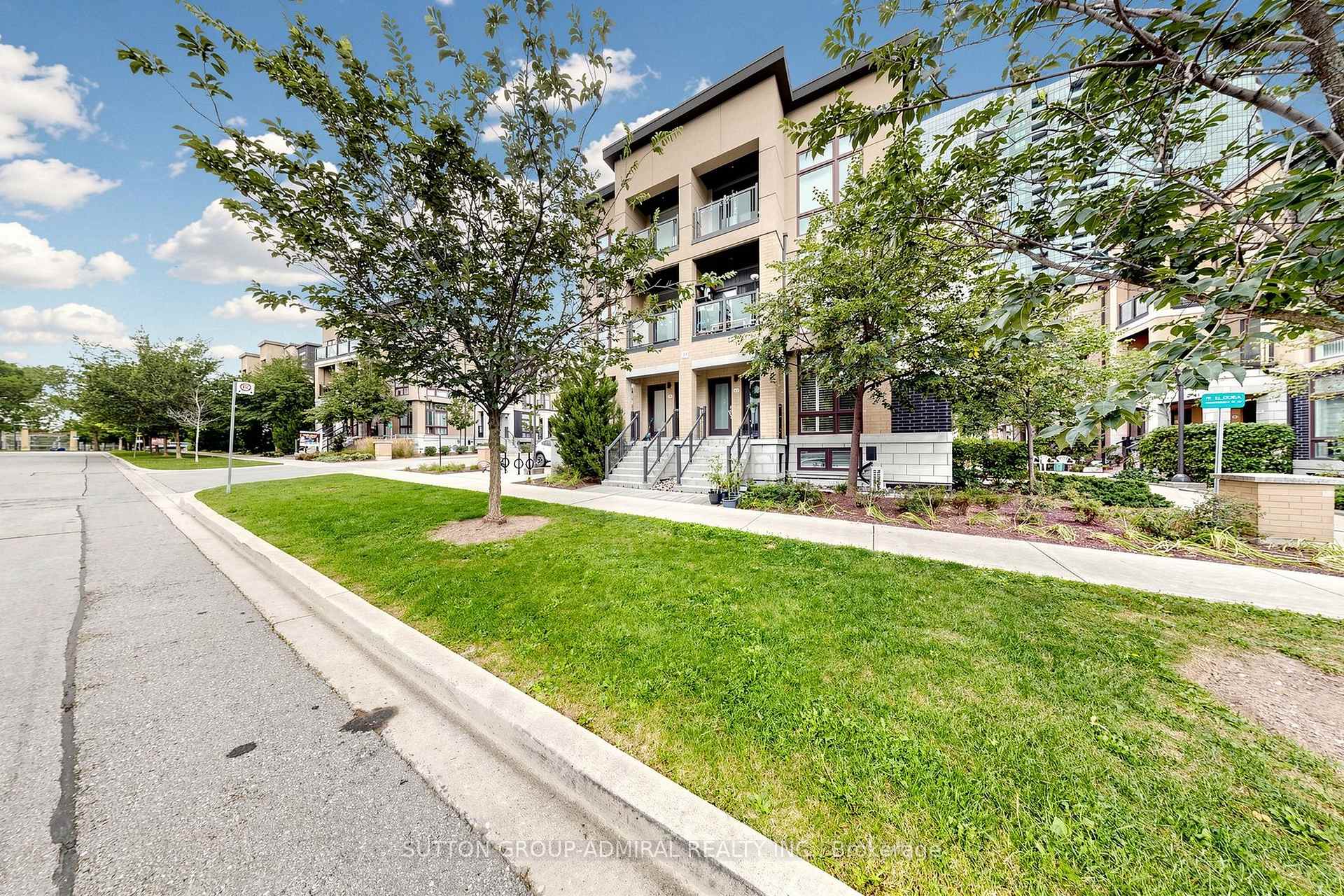 Photo 1 of Unit 41, 19 Eldora Avenue, North York, Newtonbrook West — HOMEH