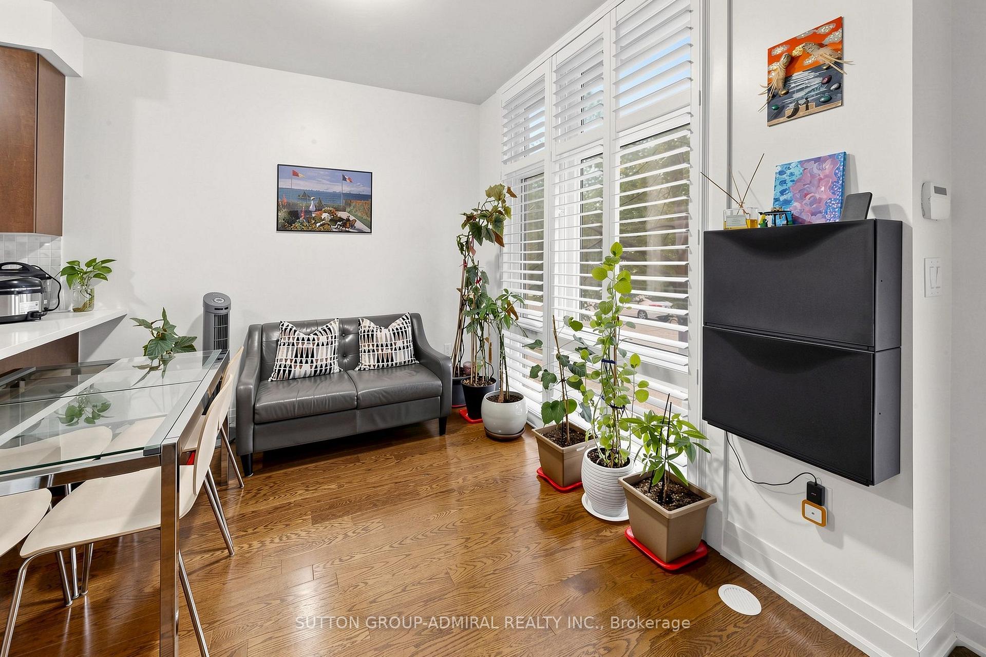 Photo 11 of Unit 41, 19 Eldora Avenue, North York, Newtonbrook West — HOMEH