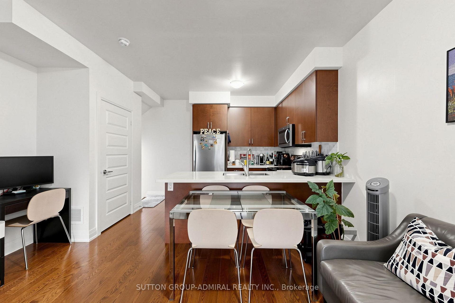 Photo 14 of Unit 41, 19 Eldora Avenue, North York, Newtonbrook West — HOMEH