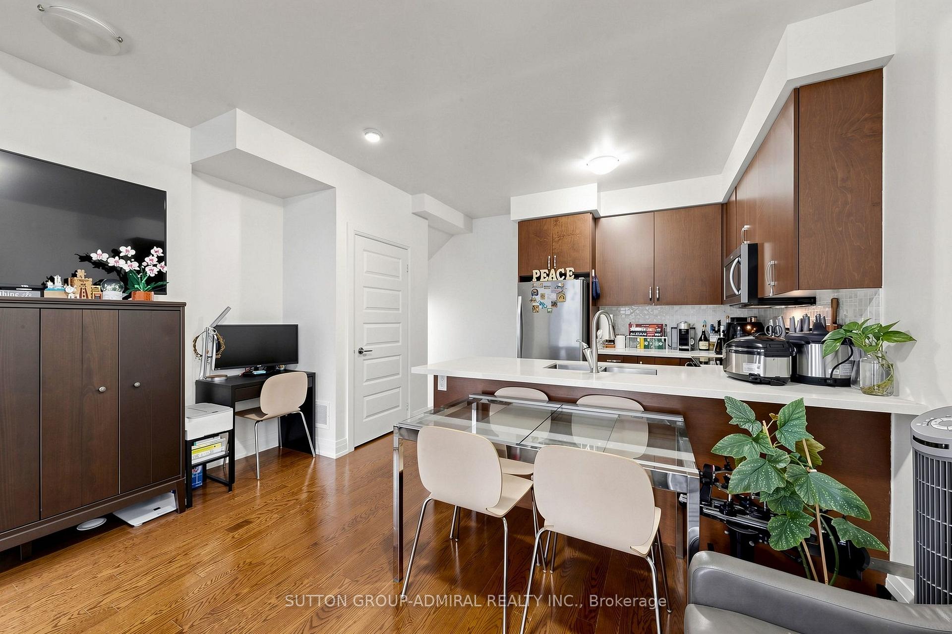 Photo 15 of Unit 41, 19 Eldora Avenue, North York, Newtonbrook West — HOMEH