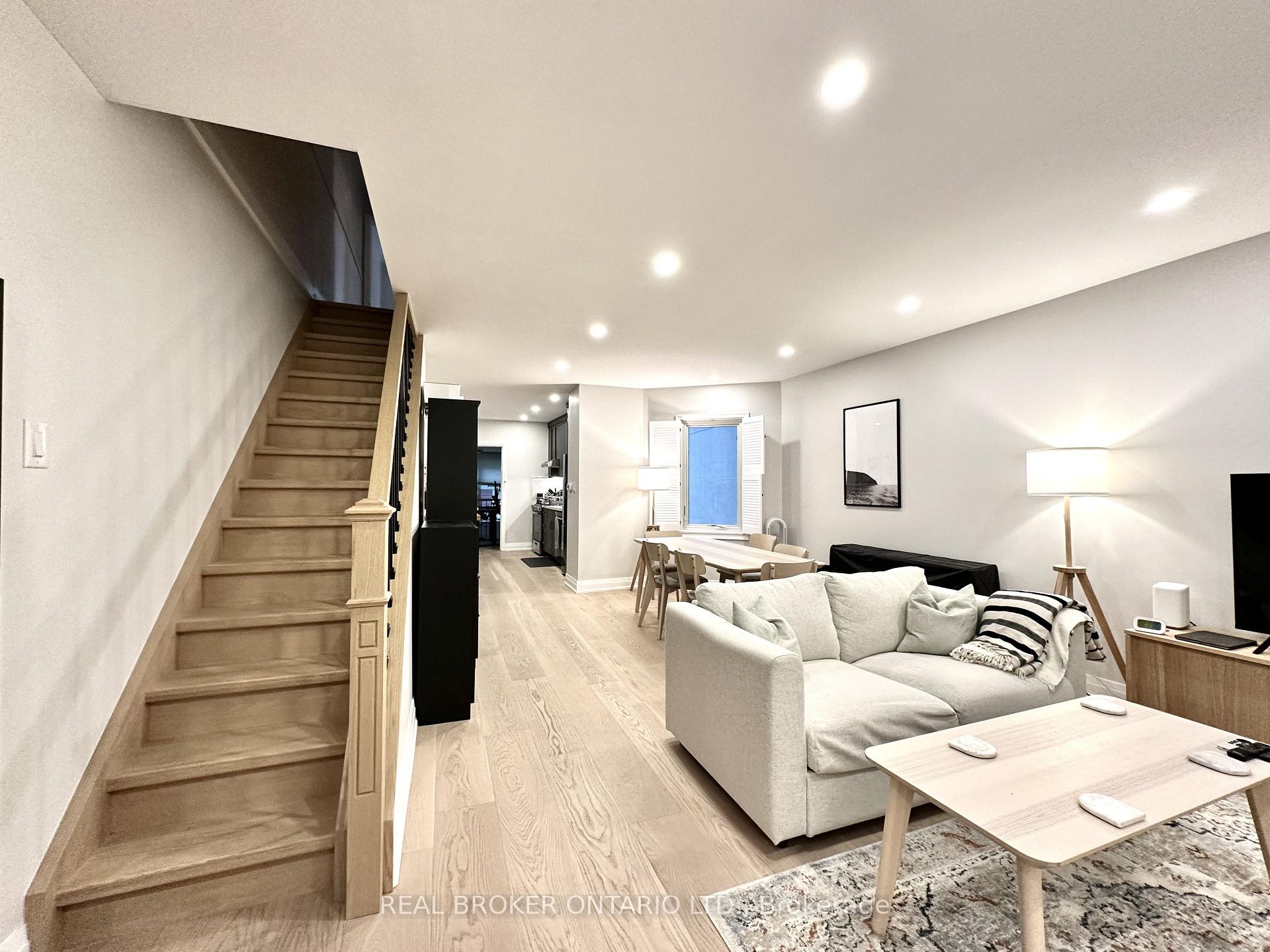 Photo 4 of 149 Wheeler Avenue, Toronto, The Beaches — HOMEH