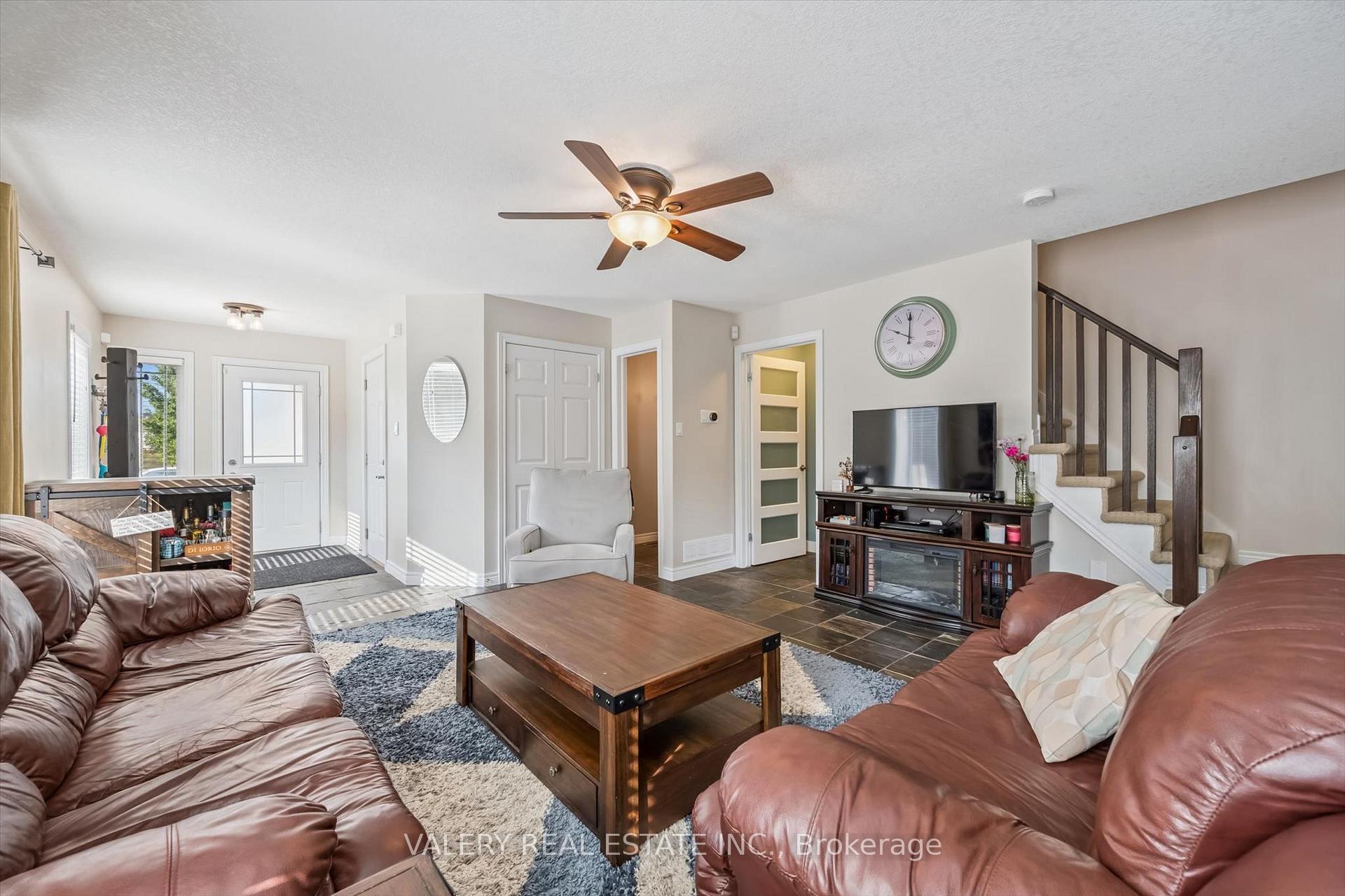 Photo 6 of Unit 26, 355 MacAlister Boulevard, Guelph, Kortright East — HOMEH