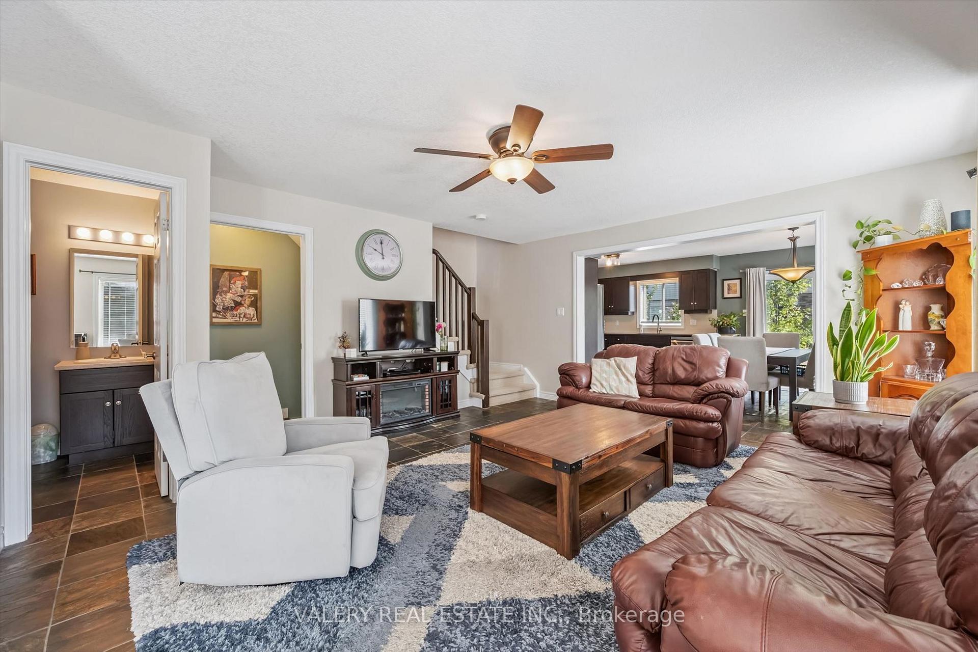 Photo 7 of Unit 26, 355 MacAlister Boulevard, Guelph, Kortright East — HOMEH