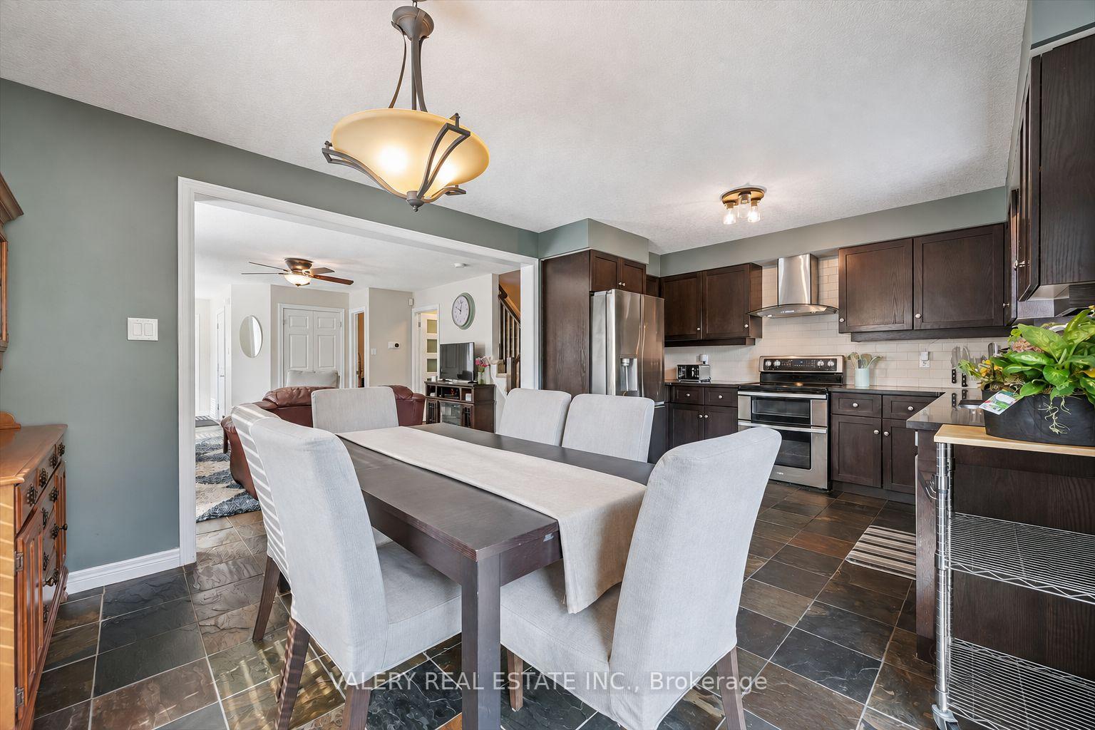 Photo 10 of Unit 26, 355 MacAlister Boulevard, Guelph, Kortright East — HOMEH
