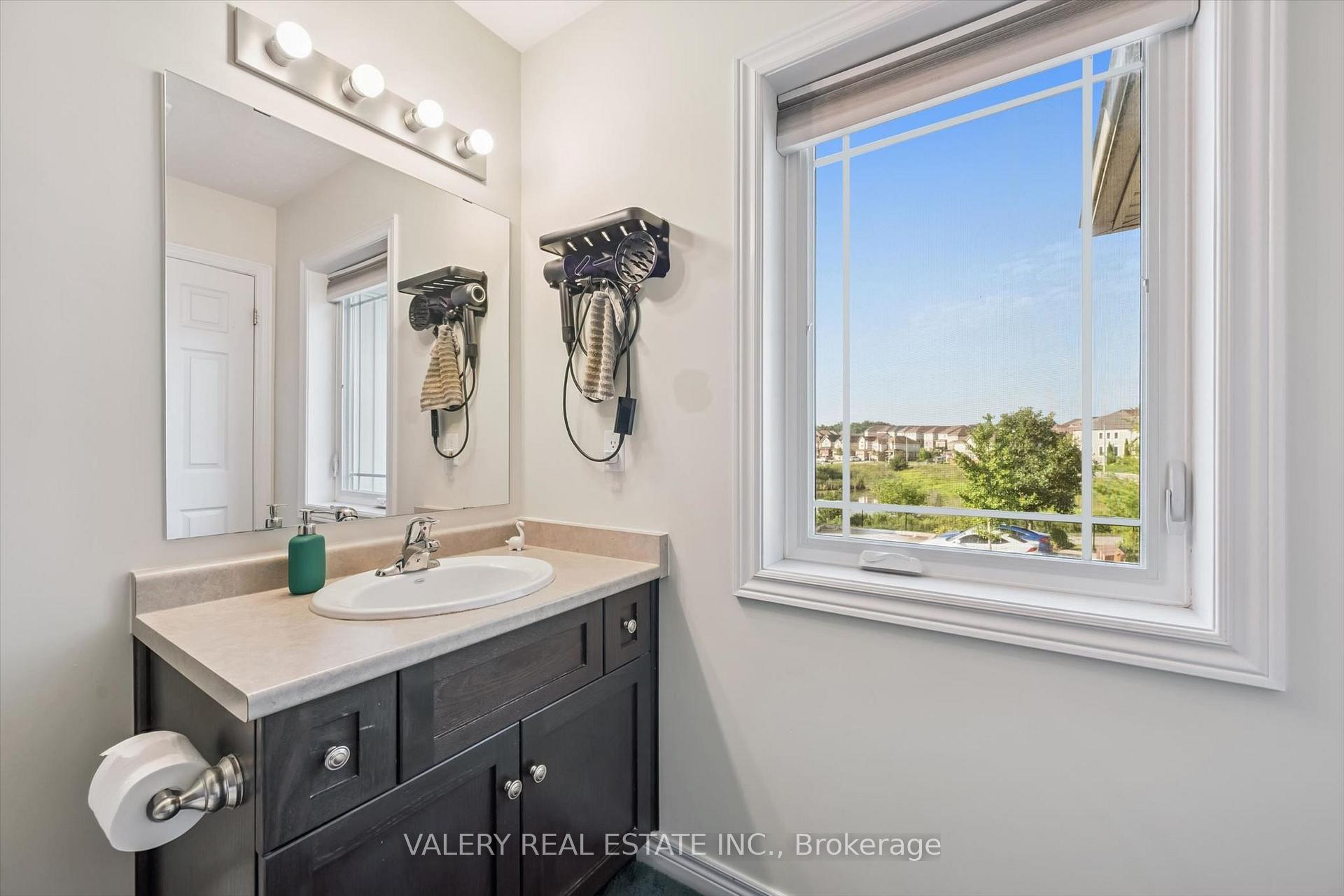 Photo 24 of Unit 26, 355 MacAlister Boulevard, Guelph, Kortright East — HOMEH