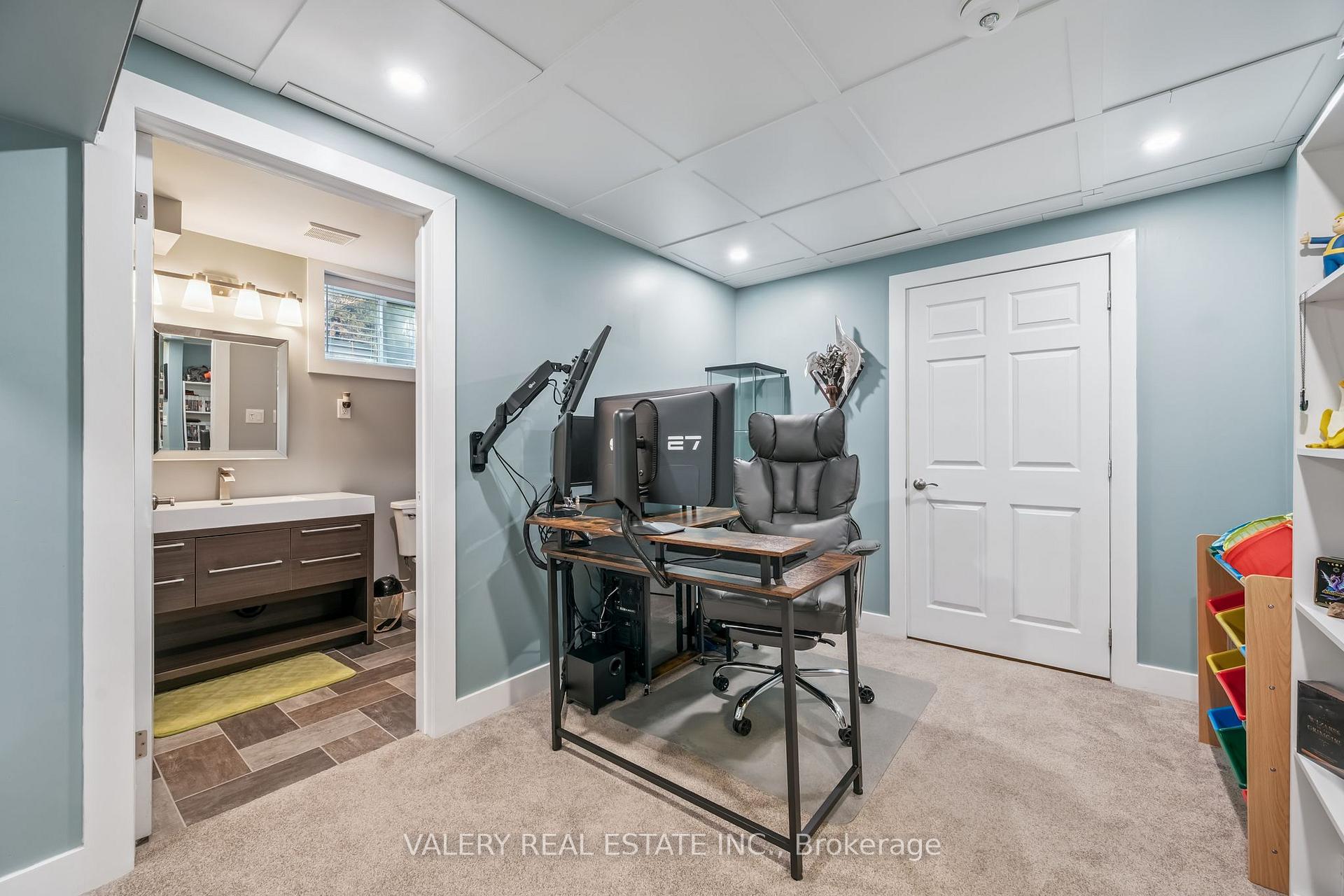 Photo 27 of Unit 26, 355 MacAlister Boulevard, Guelph, Kortright East — HOMEH
