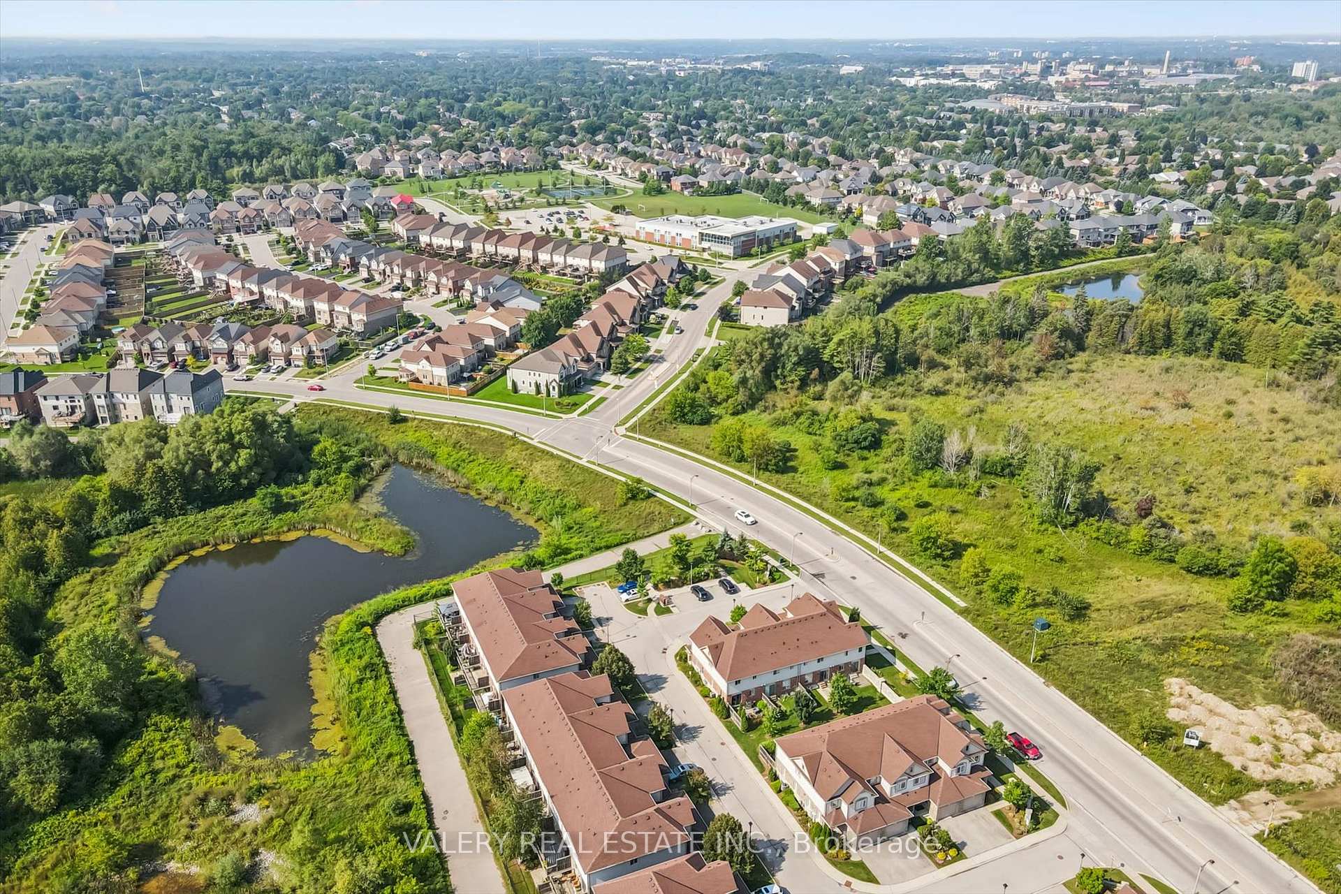 Photo 35 of Unit 26, 355 MacAlister Boulevard, Guelph, Kortright East — HOMEH