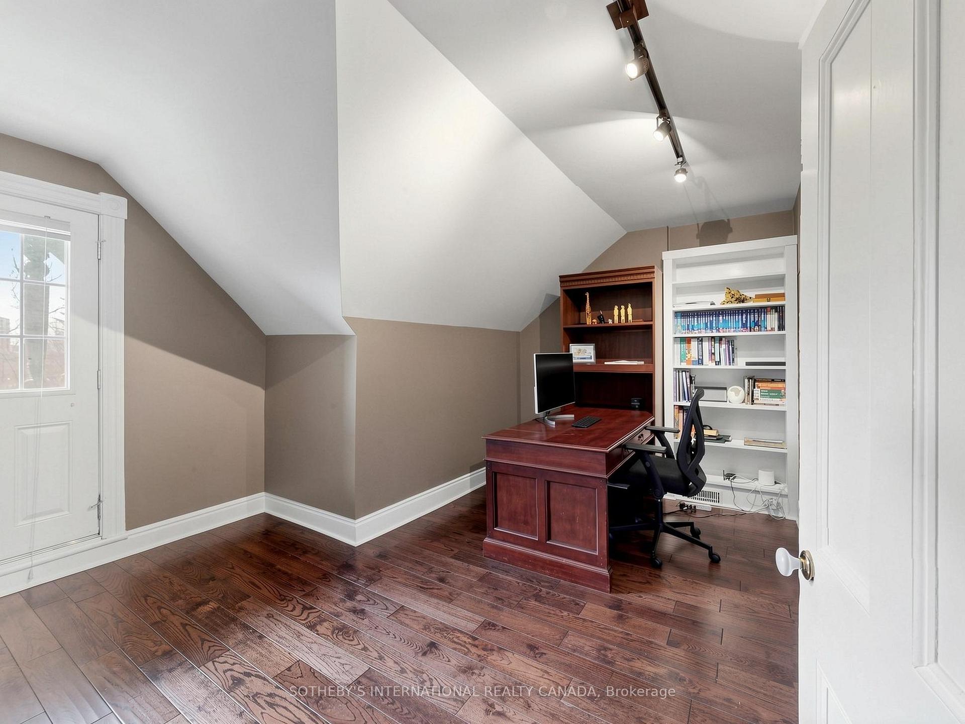 Photo 39 of 328 Wellesley Street E, Toronto, Cabbagetown-South St. James Town — HOMEH