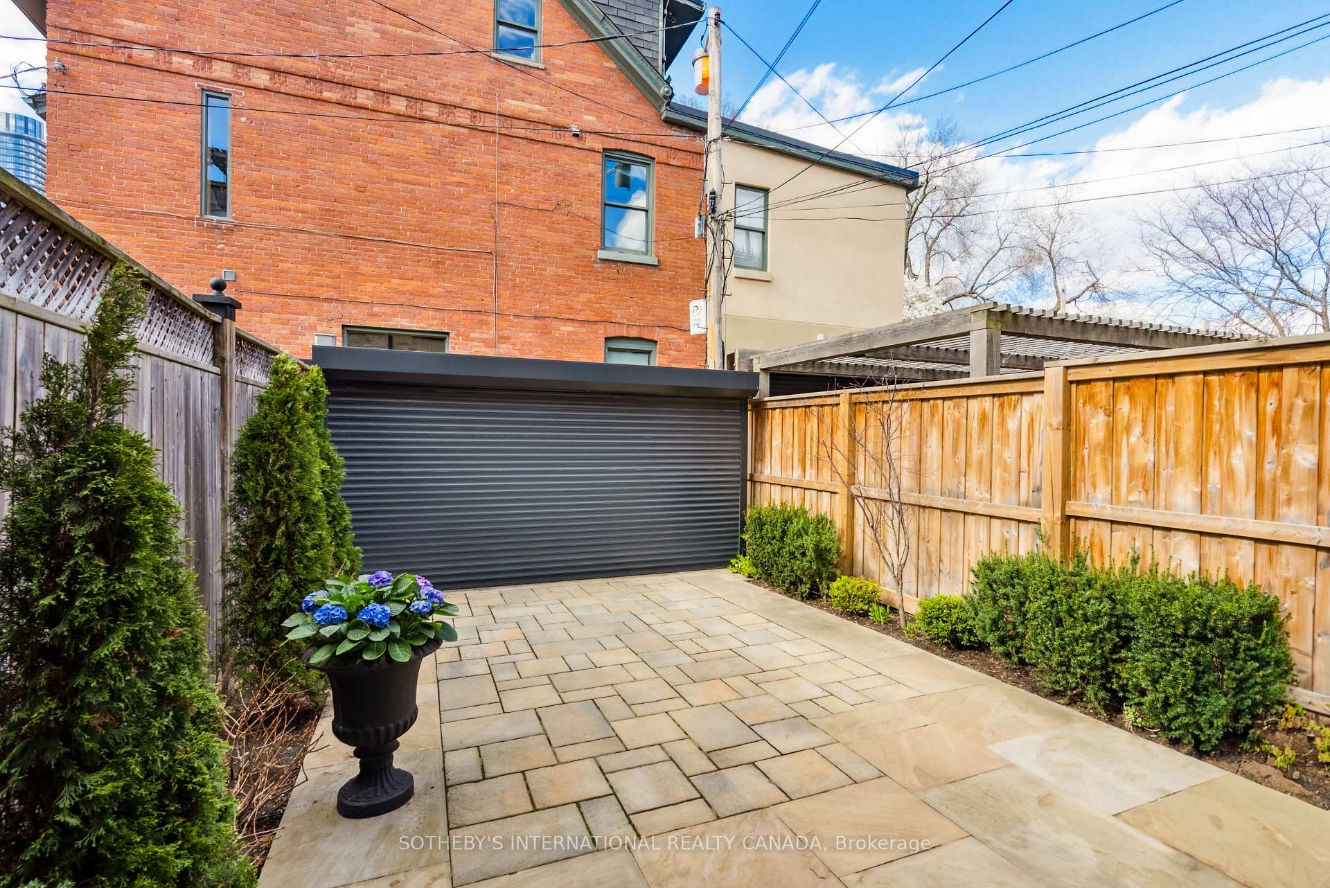 Photo 48 of 328 Wellesley Street E, Toronto, Cabbagetown-South St. James Town — HOMEH