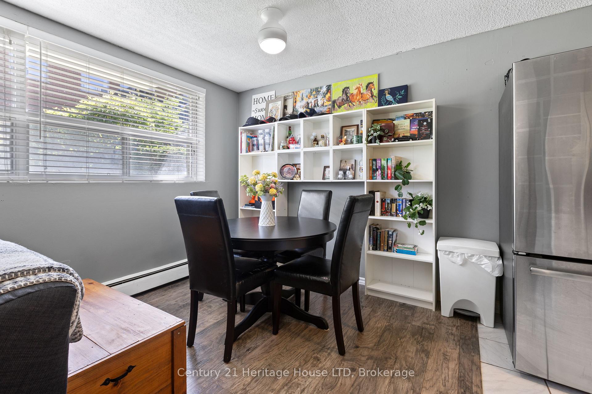 Photo 17 of 242 Oakdale Avenue, St. Catharines, Oakdale — HOMEH