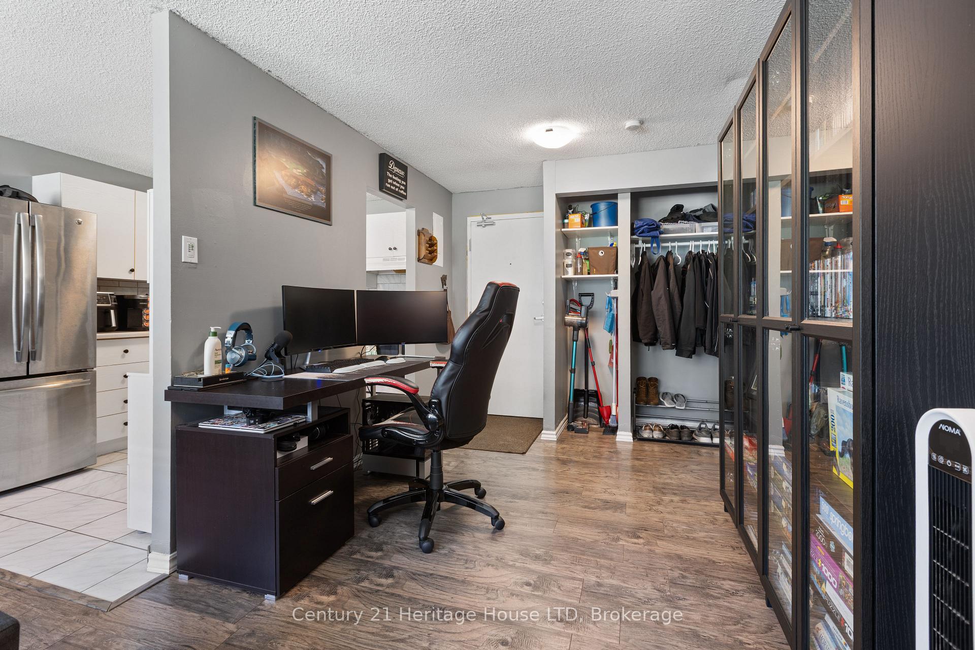 Photo 20 of 242 Oakdale Avenue, St. Catharines, Oakdale — HOMEH
