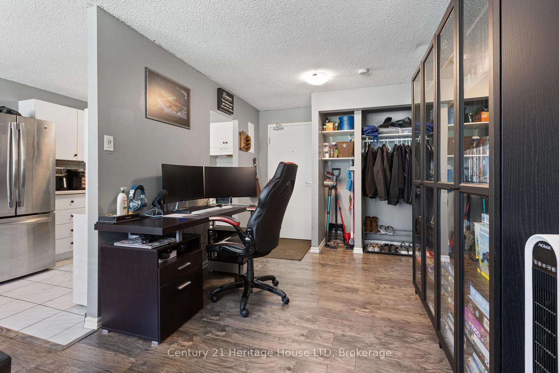 Photo 9 of 242 Oakdale Avenue, St. Catharines, Oakdale — HOMEH