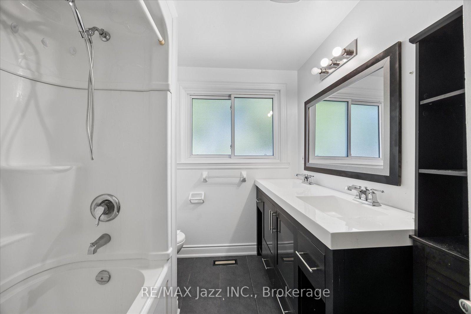 Photo 9 of 243 Acadia Drive, Oshawa, Eastdale — HOMEH