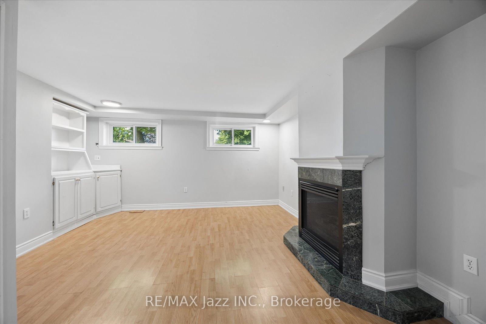 Photo 10 of 243 Acadia Drive, Oshawa, Eastdale — HOMEH