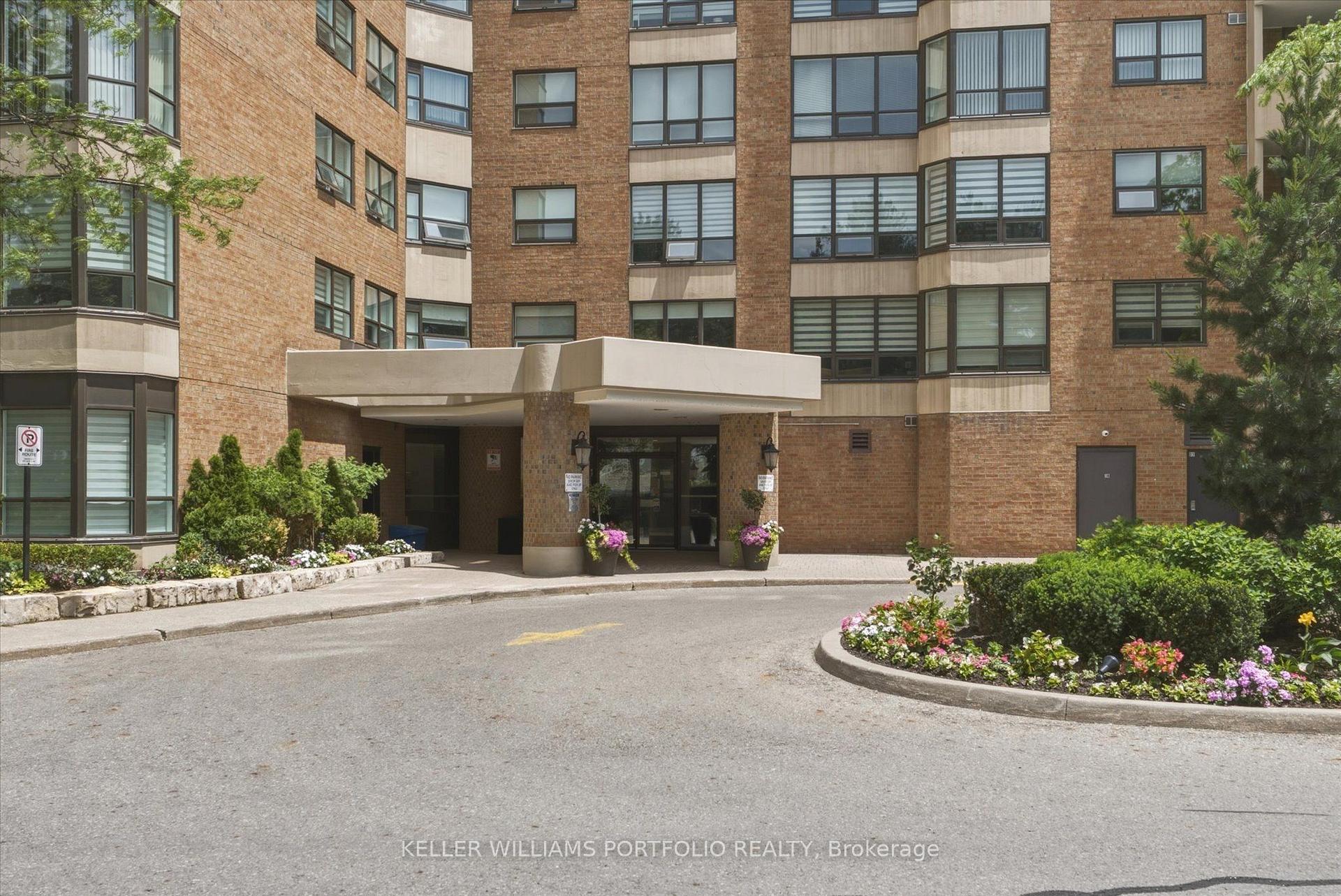 Photo 6 of Unit 515, 7601 Bathurst Street, Vaughan, Crestwood-Springfarm-Yorkhill — HOMEH