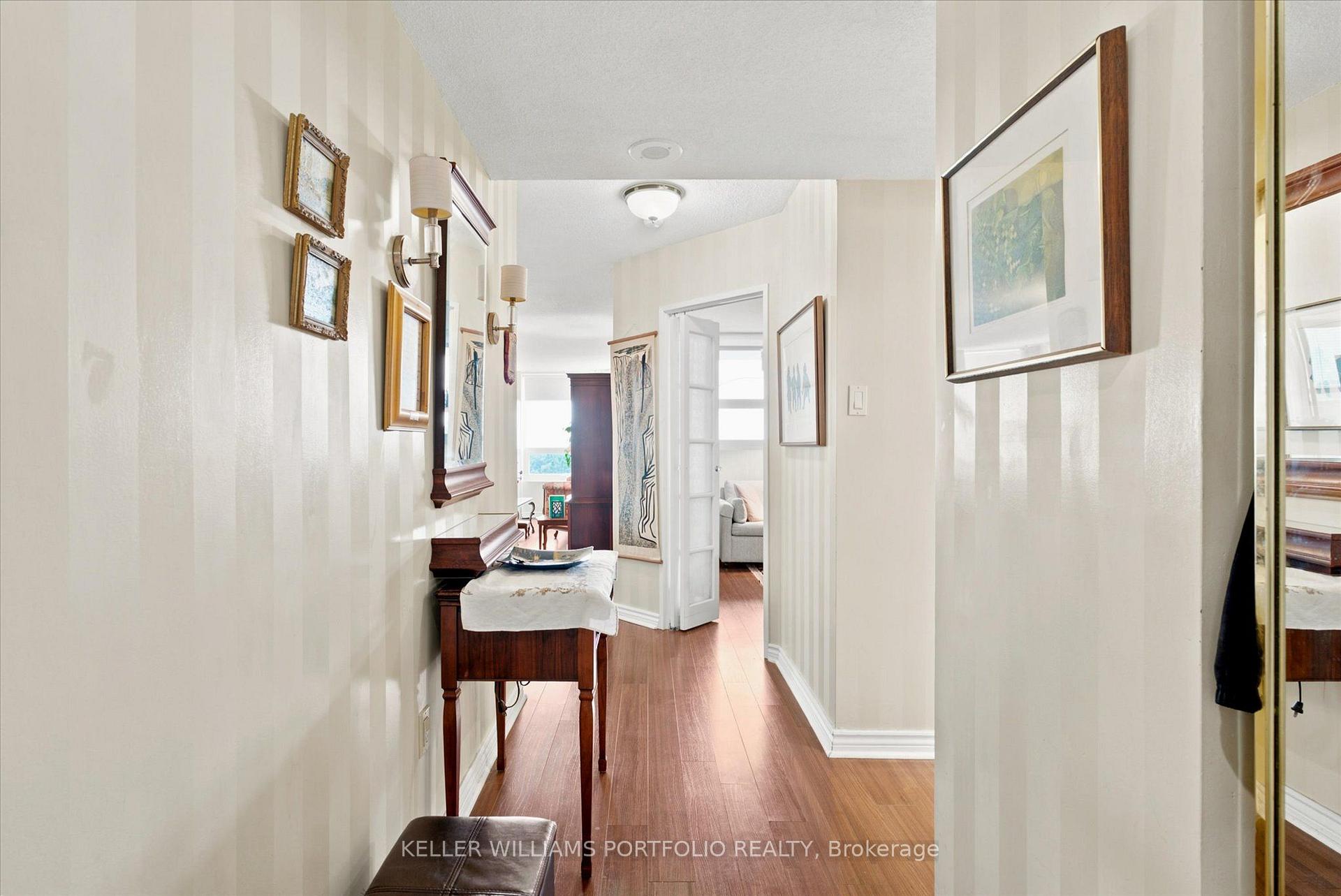 Photo 8 of Unit 515, 7601 Bathurst Street, Vaughan, Crestwood-Springfarm-Yorkhill — HOMEH