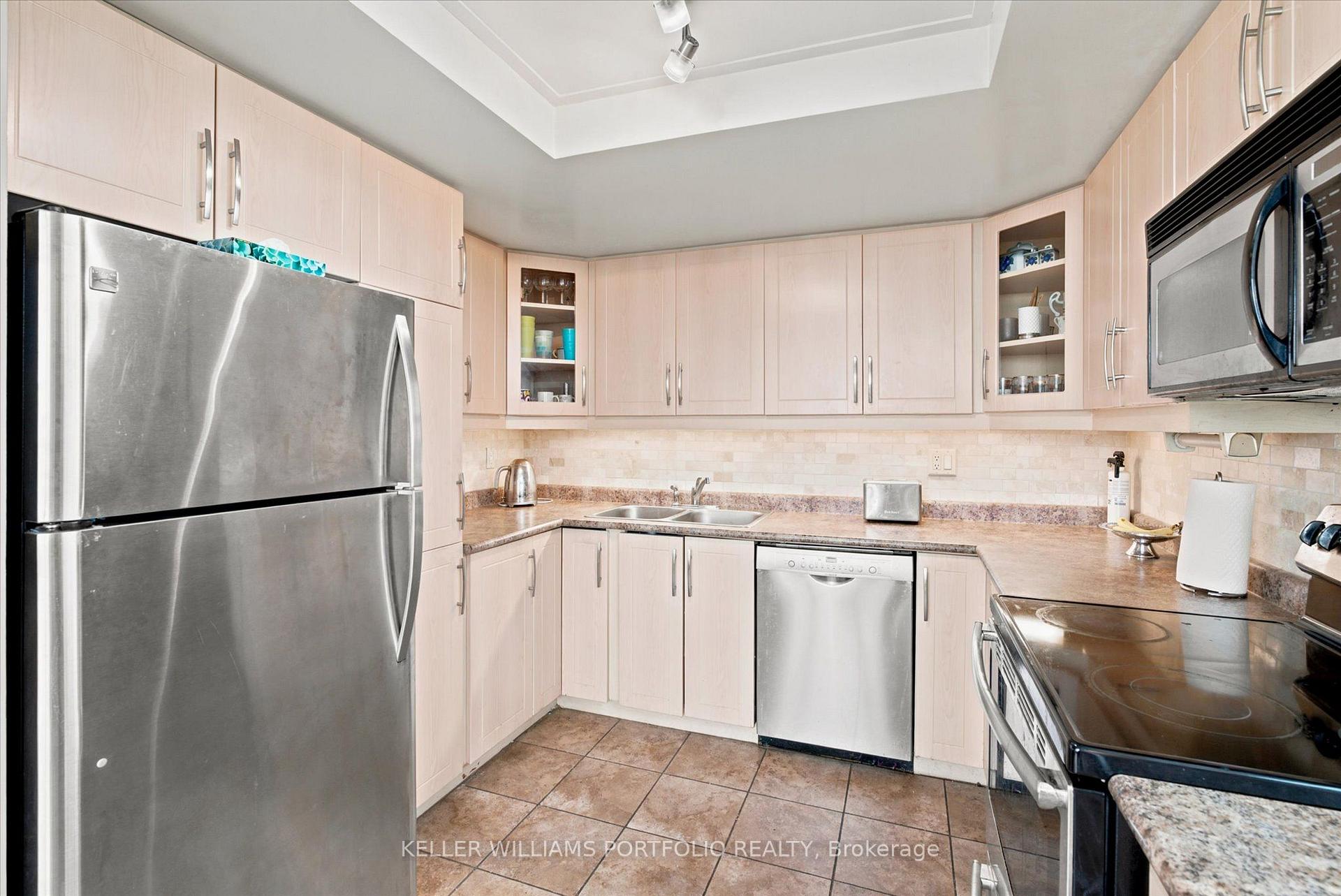 Photo 16 of Unit 515, 7601 Bathurst Street, Vaughan, Crestwood-Springfarm-Yorkhill — HOMEH