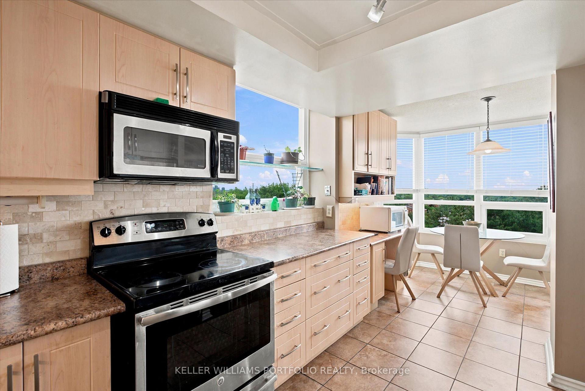Photo 17 of Unit 515, 7601 Bathurst Street, Vaughan, Crestwood-Springfarm-Yorkhill — HOMEH