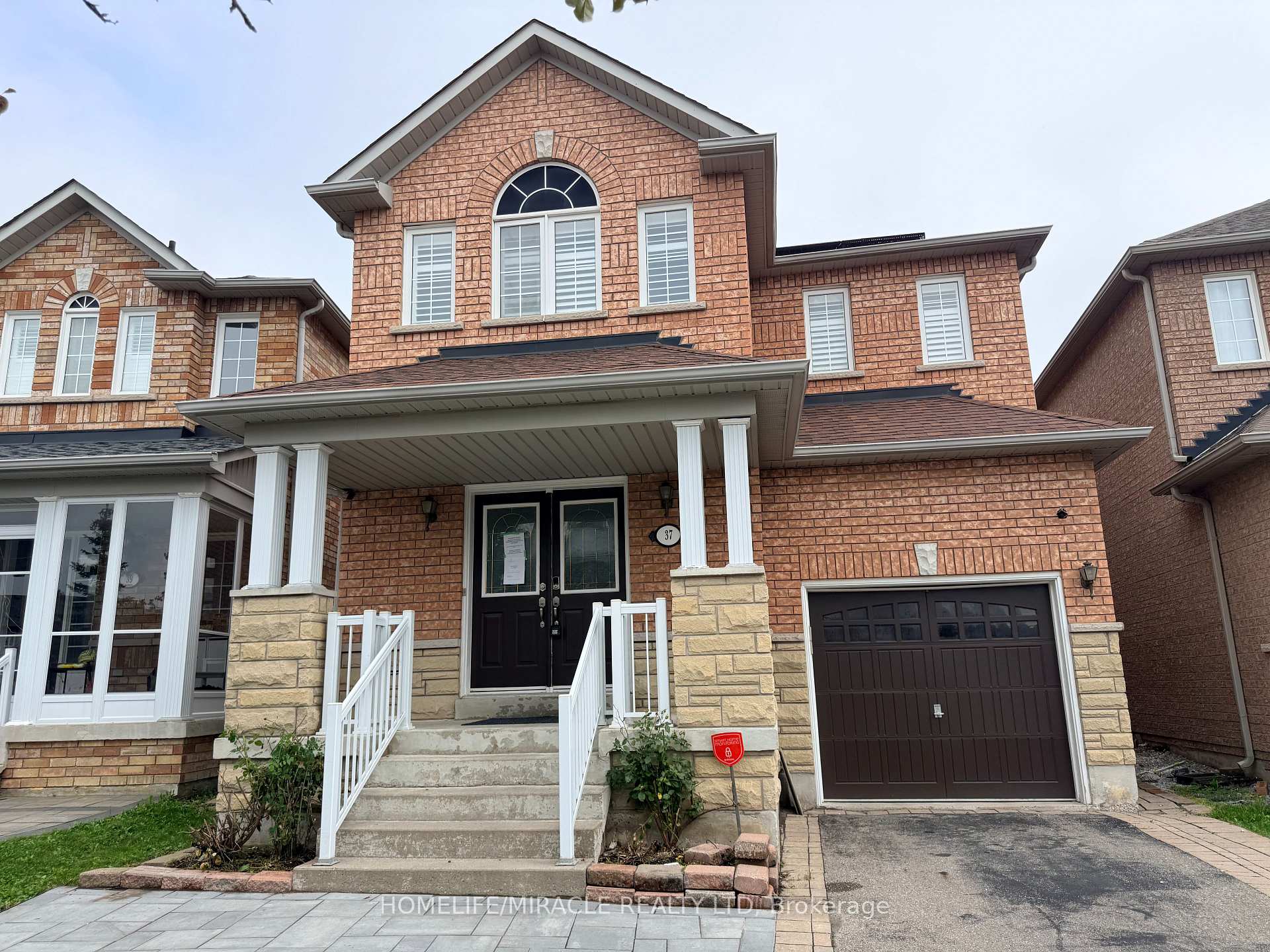 Photo 1 of 37 Rachett Road, Markham, Greensborough — HOMEH