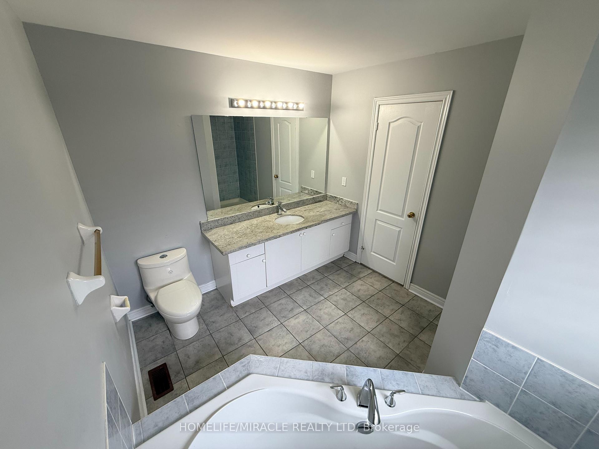 Photo 15 of 37 Rachett Road, Markham, Greensborough — HOMEH