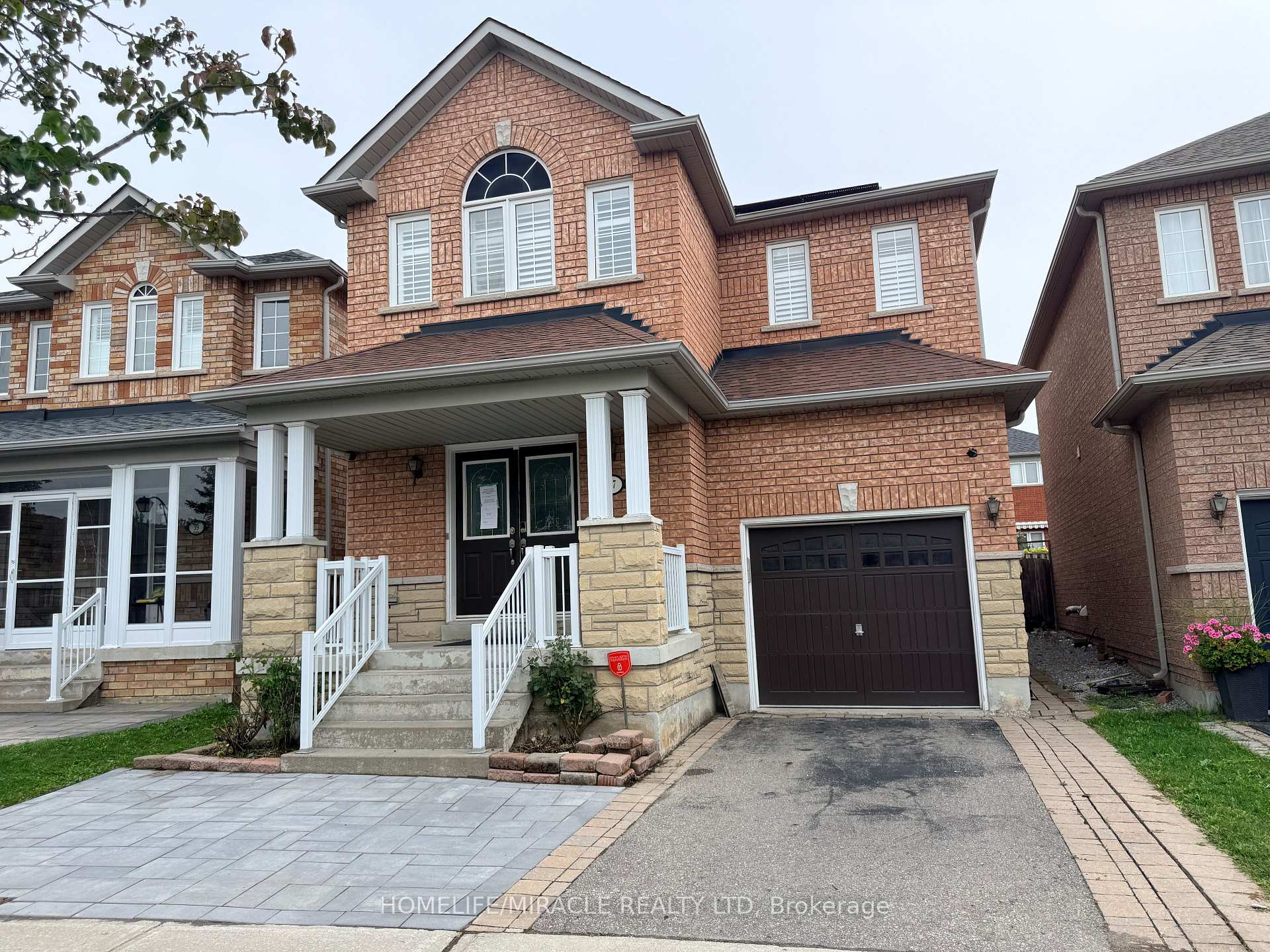 Photo 34 of 37 Rachett Road, Markham, Greensborough — HOMEH