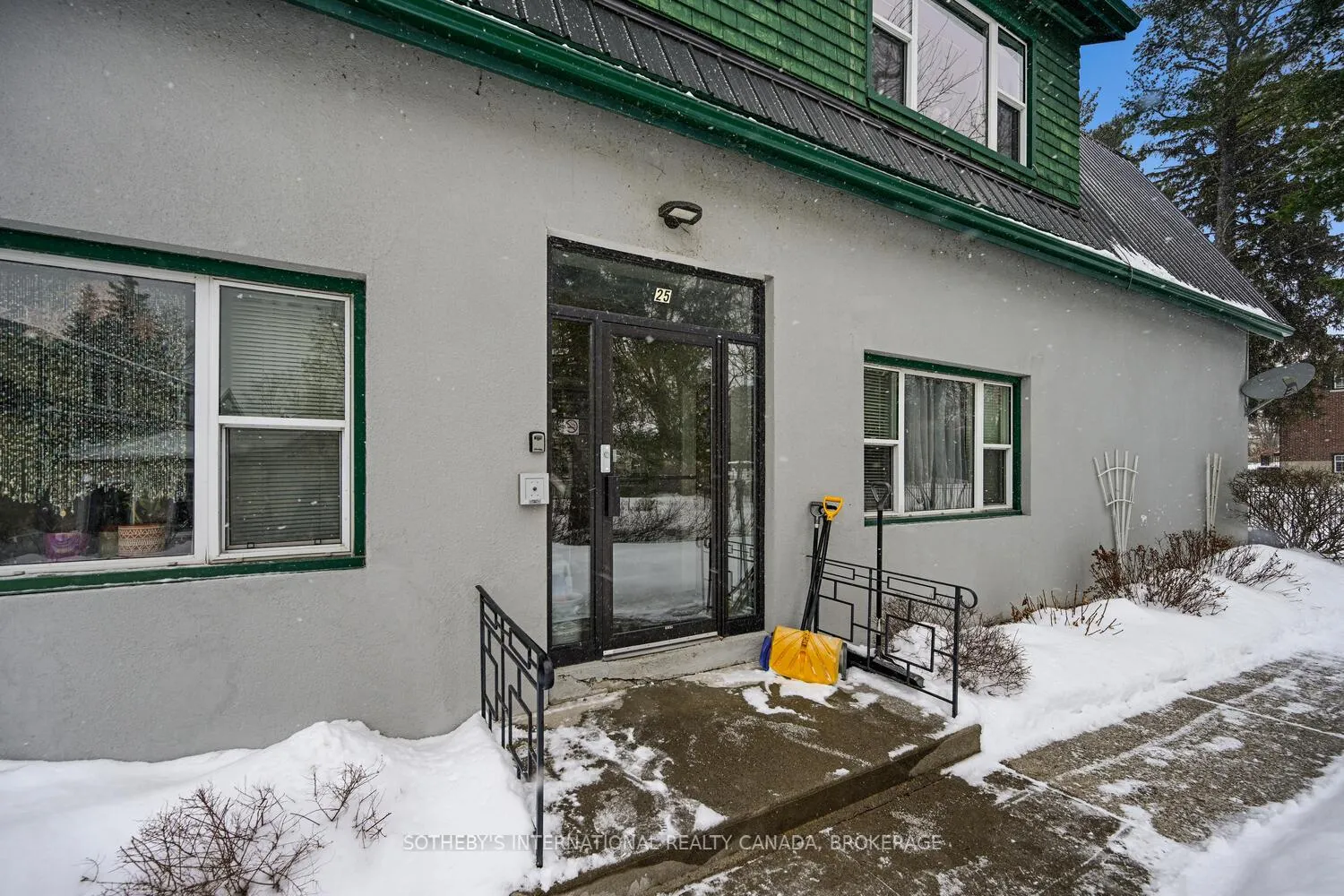Photo 3 of 25 Murray Street, Brockville — HOMEH