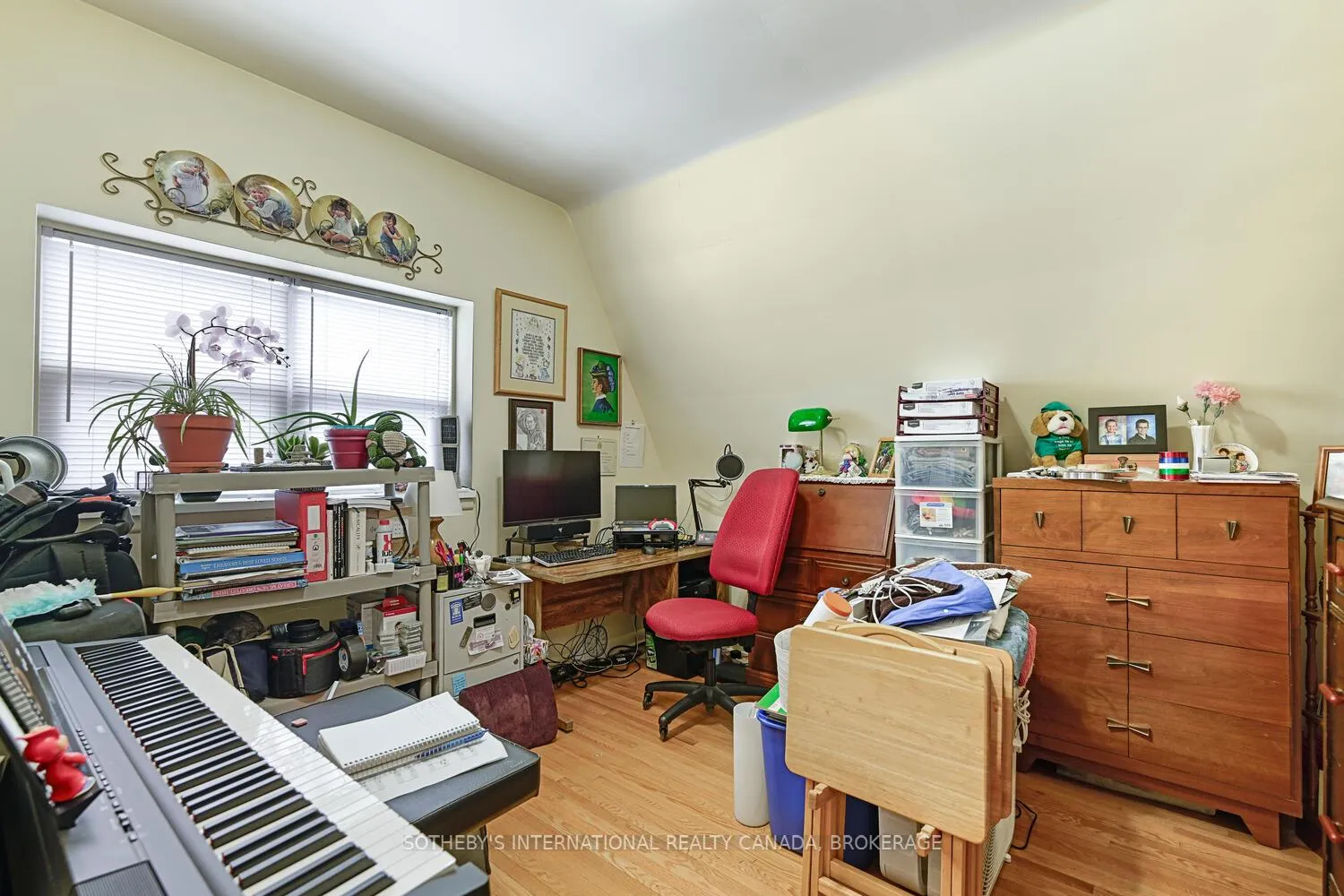 Photo 18 of 25 Murray Street, Brockville — HOMEH