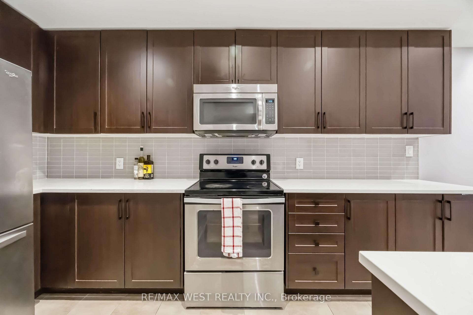 Photo 17 of Unit 32, 3905 Major MacKenzie Drive, Vaughan, Vellore Village — HOMEH