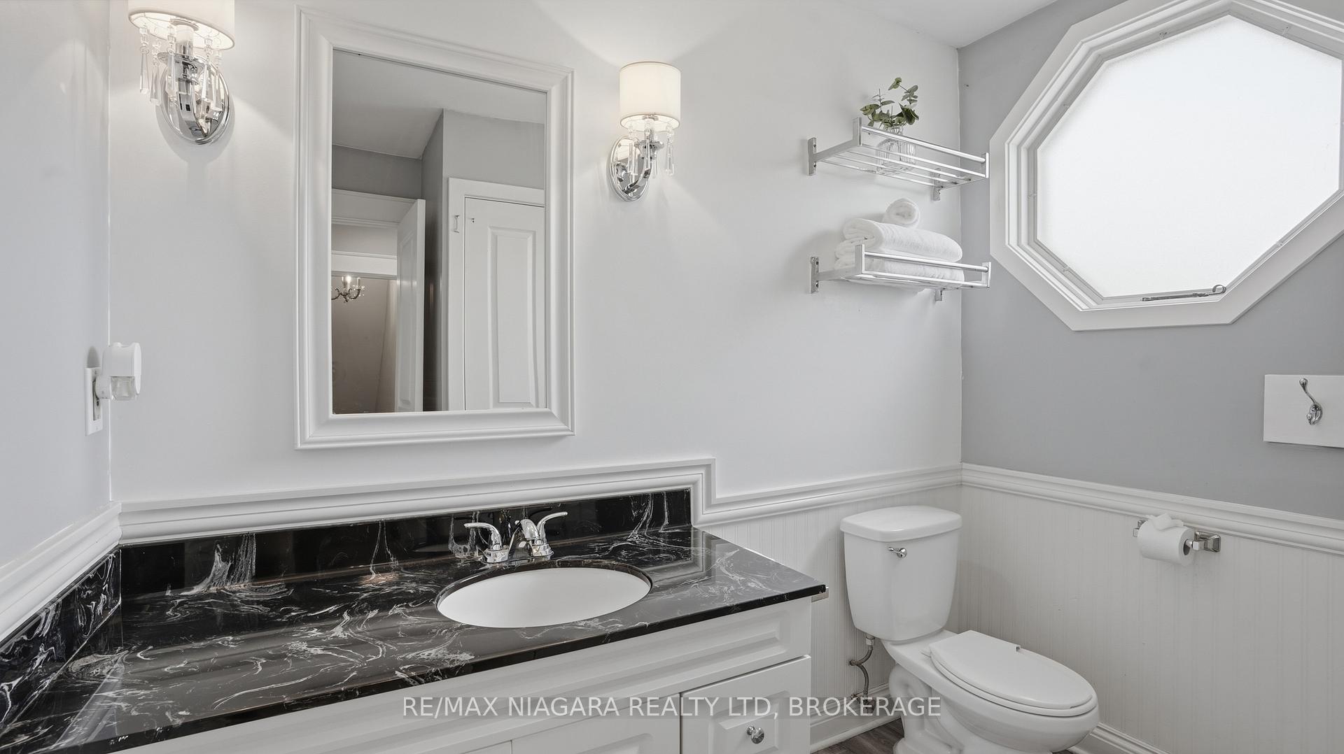 Photo 27 of 106 Colborne Street, Welland, Broadway — HOMEH