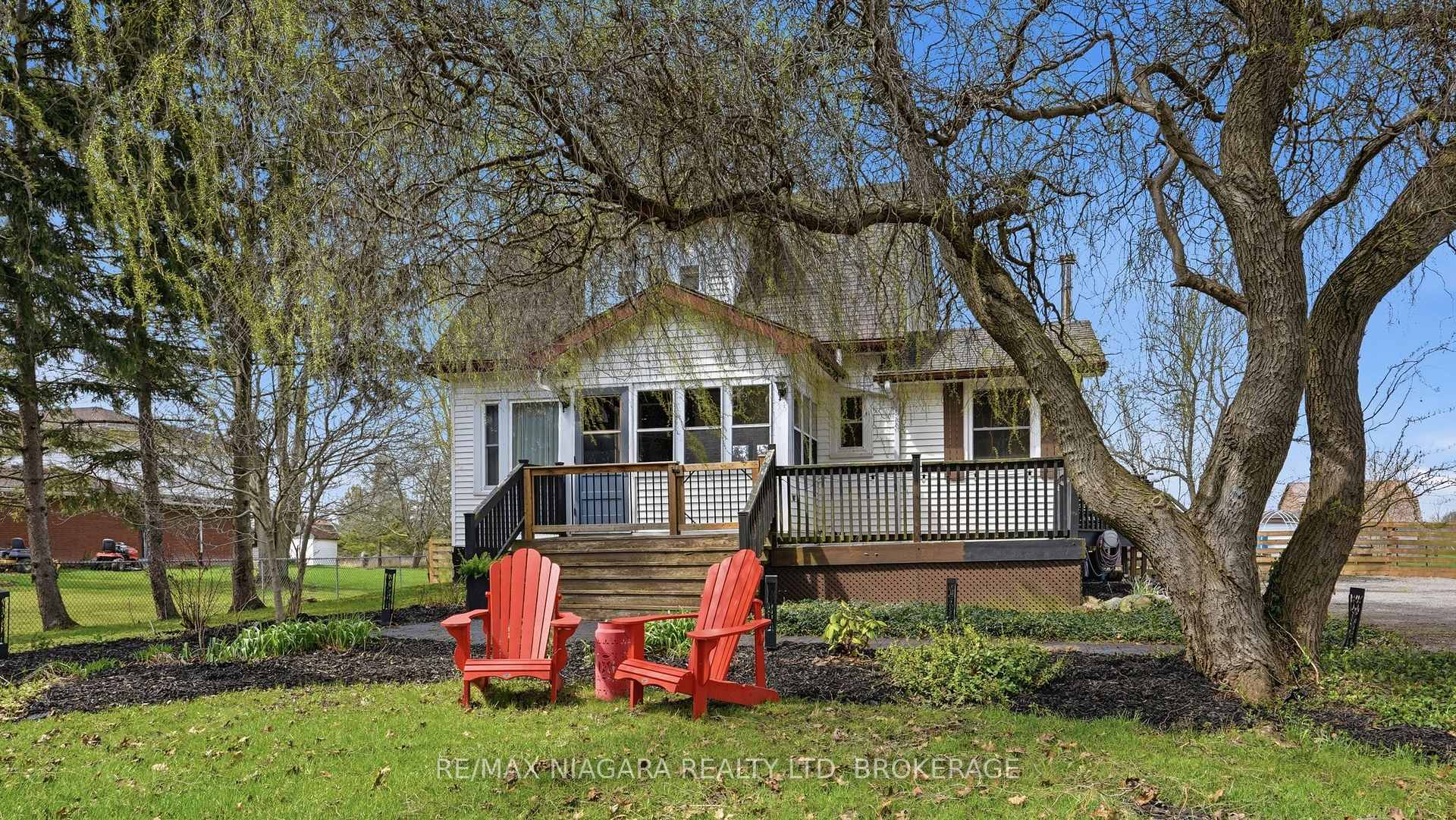 Photo 45 of 106 Colborne Street, Welland, Broadway — HOMEH