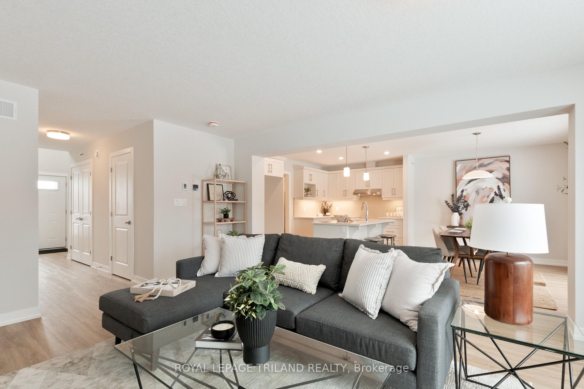Photo 11 of 112 Styles Drive, St. Thomas — HOMEH