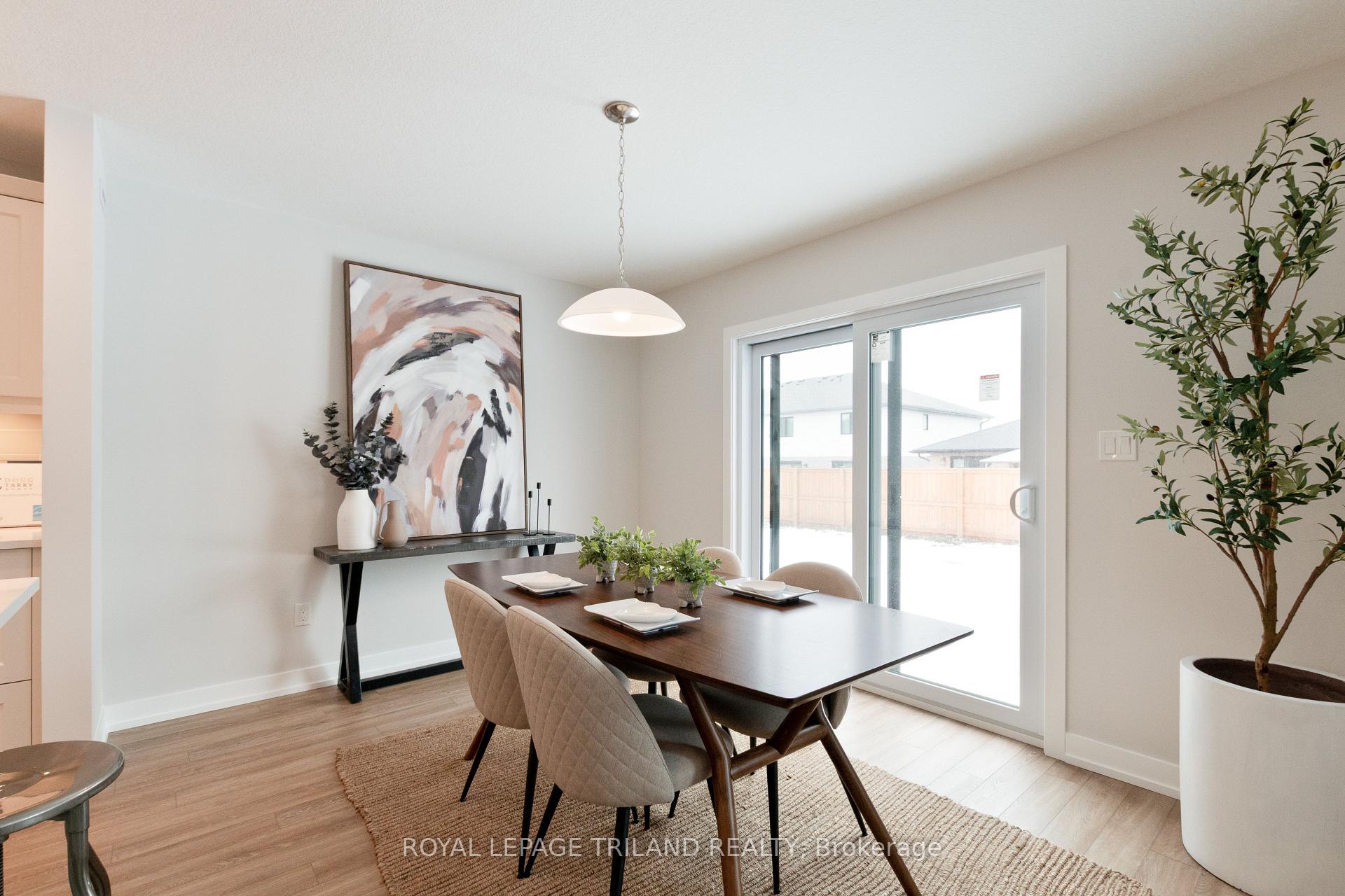 Photo 13 of 112 Styles Drive, St. Thomas — HOMEH