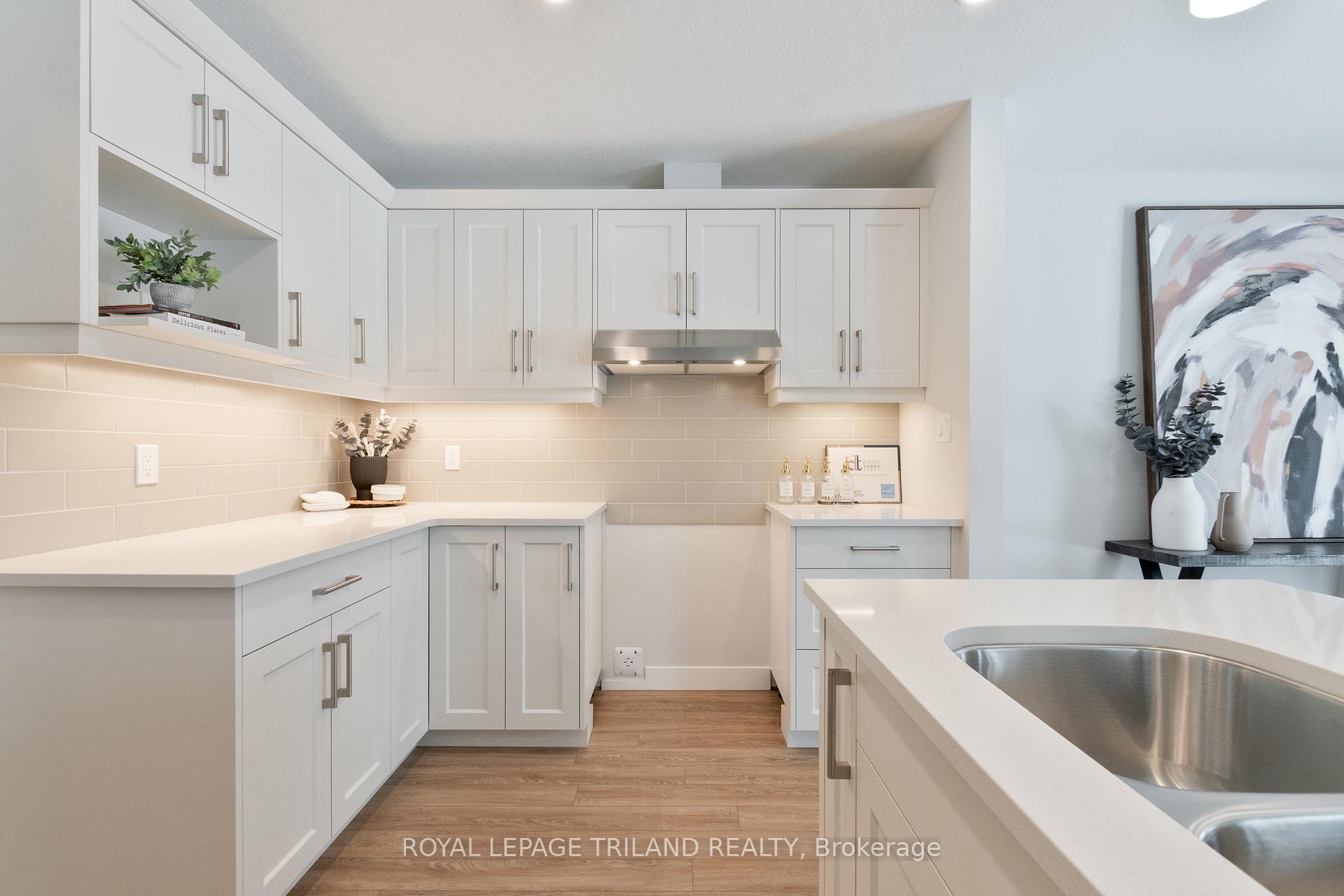 Photo 18 of 112 Styles Drive, St. Thomas — HOMEH