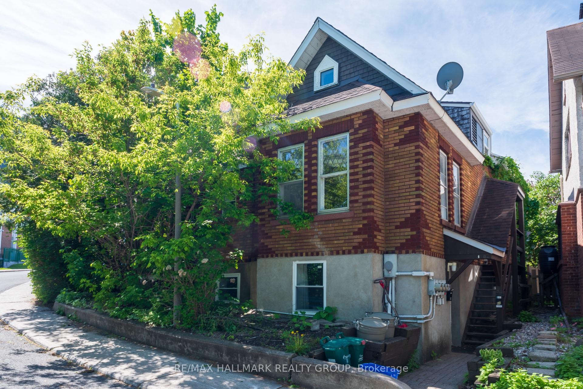Photo 2 of 82 - 86 Wurtemburg Street, Ottawa, Lower Town — HOMEH