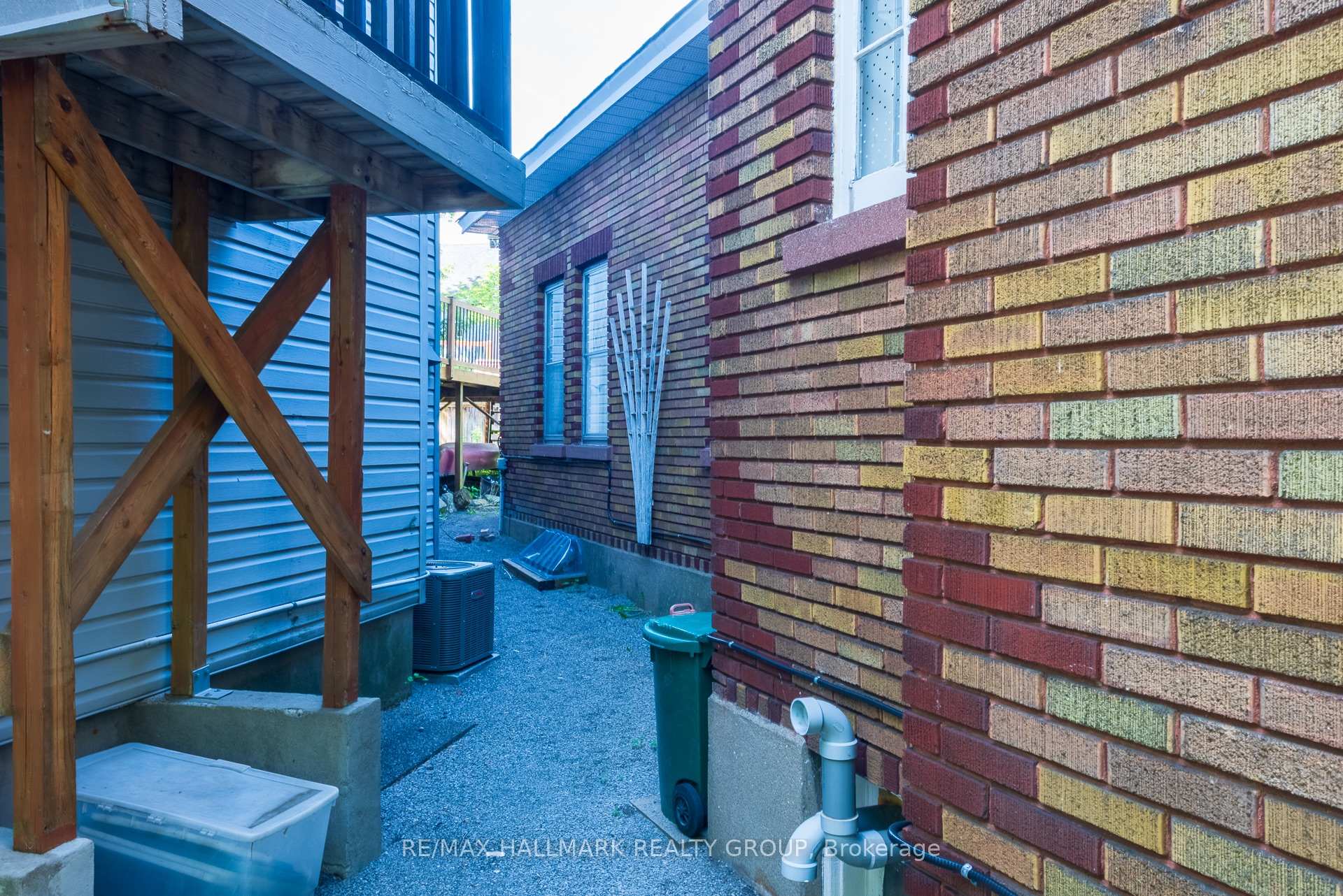 Photo 5 of 82 - 86 Wurtemburg Street, Ottawa, Lower Town — HOMEH