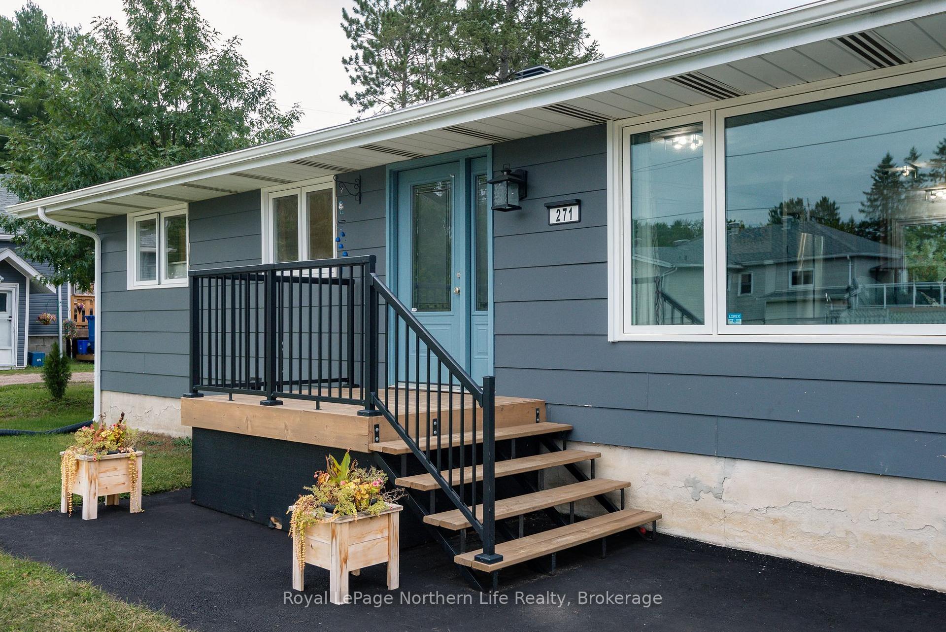 Photo 3 of 271 Eighth St Street, Mattawa — HOMEH