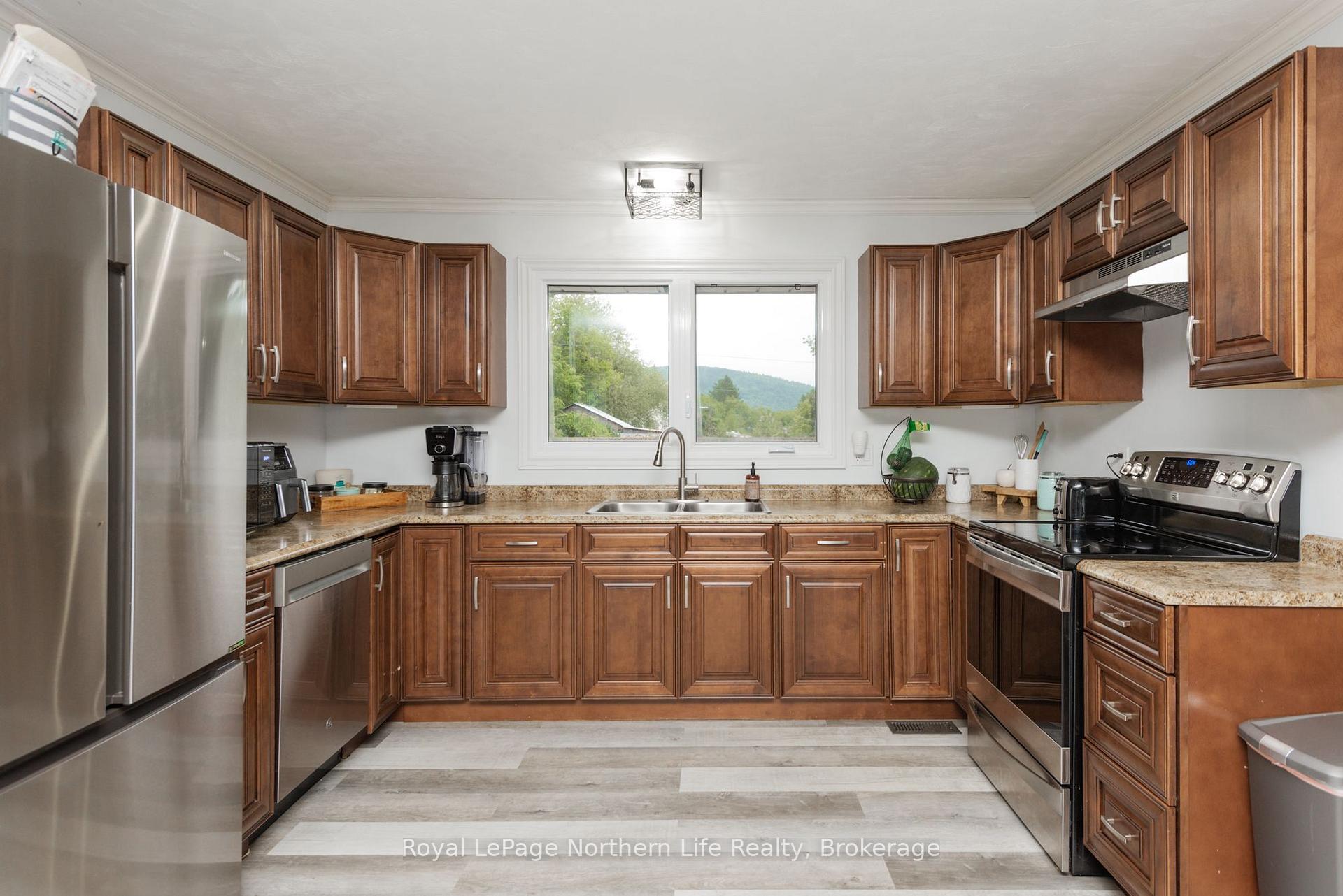 Photo 16 of 271 Eighth St Street, Mattawa — HOMEH