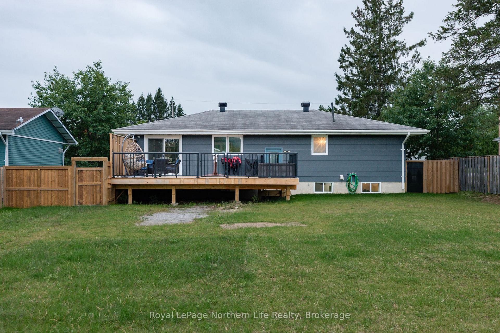Photo 45 of 271 Eighth St Street, Mattawa — HOMEH