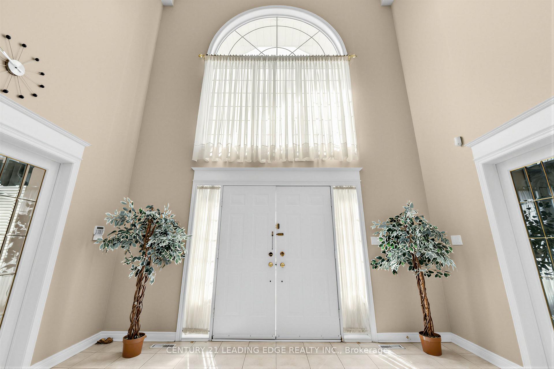 Photo 8 of 15 Upper Ridge Court, Markham, Rouge Fairways — HOMEH