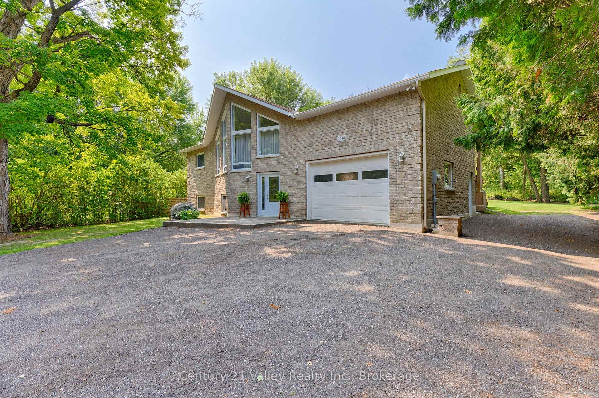 Photo 3 of 1514 Whitton Road, Horton, Horton Twp — HOMEH